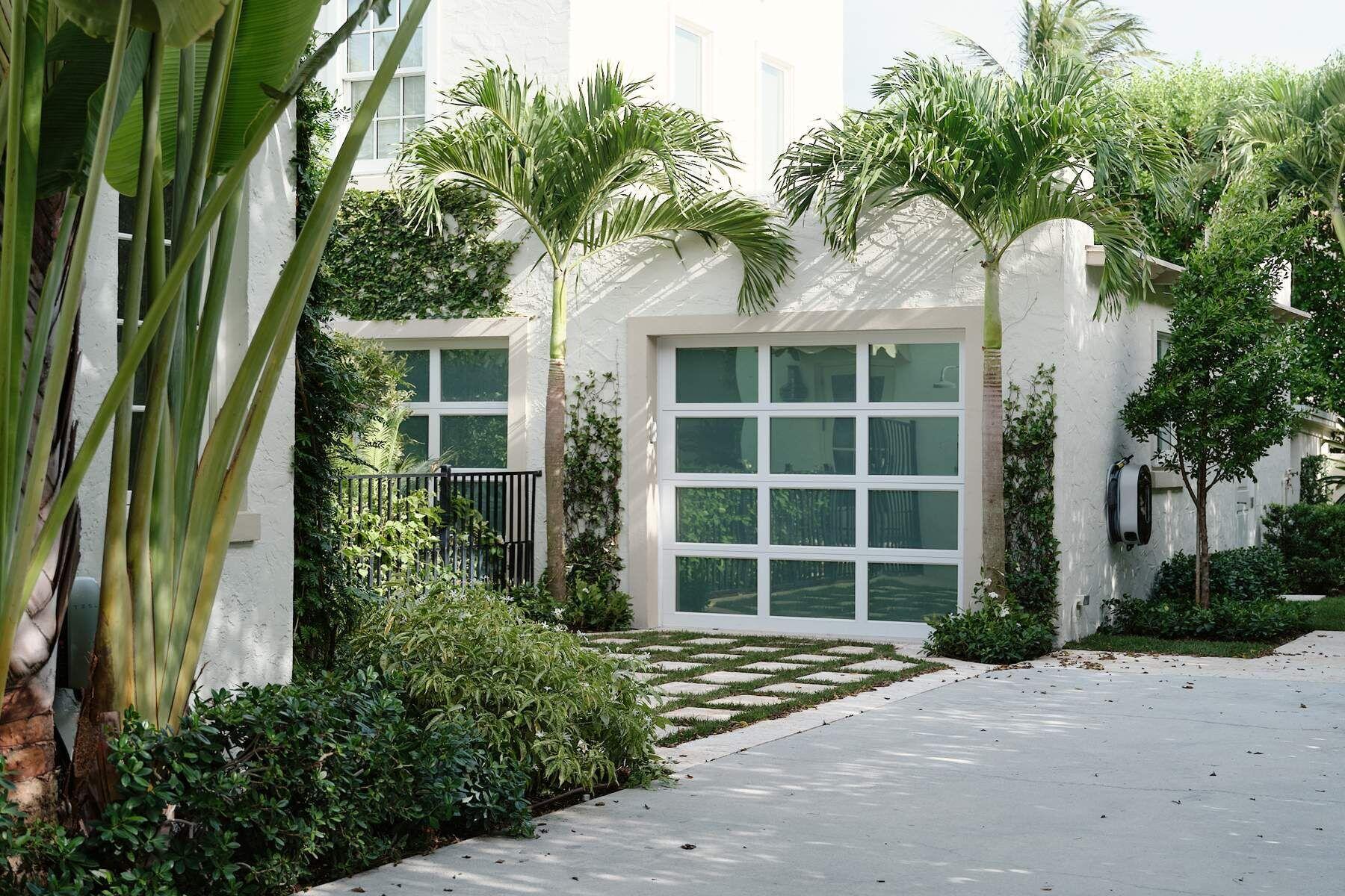 130 Brazilian, Palm Beach FL 33480
