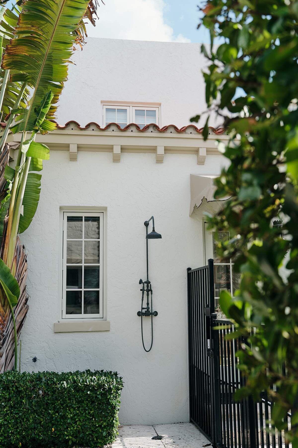 130 Brazilian, Palm Beach FL 33480
