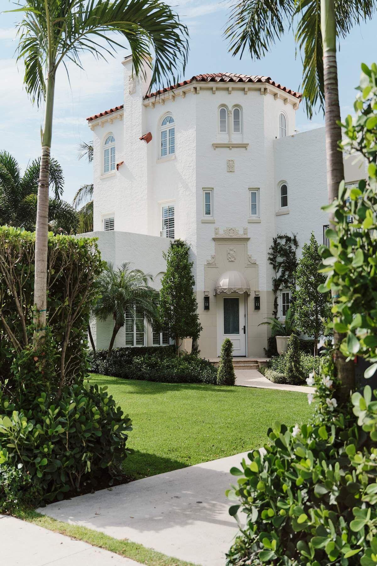 130 Brazilian, Palm Beach FL 33480