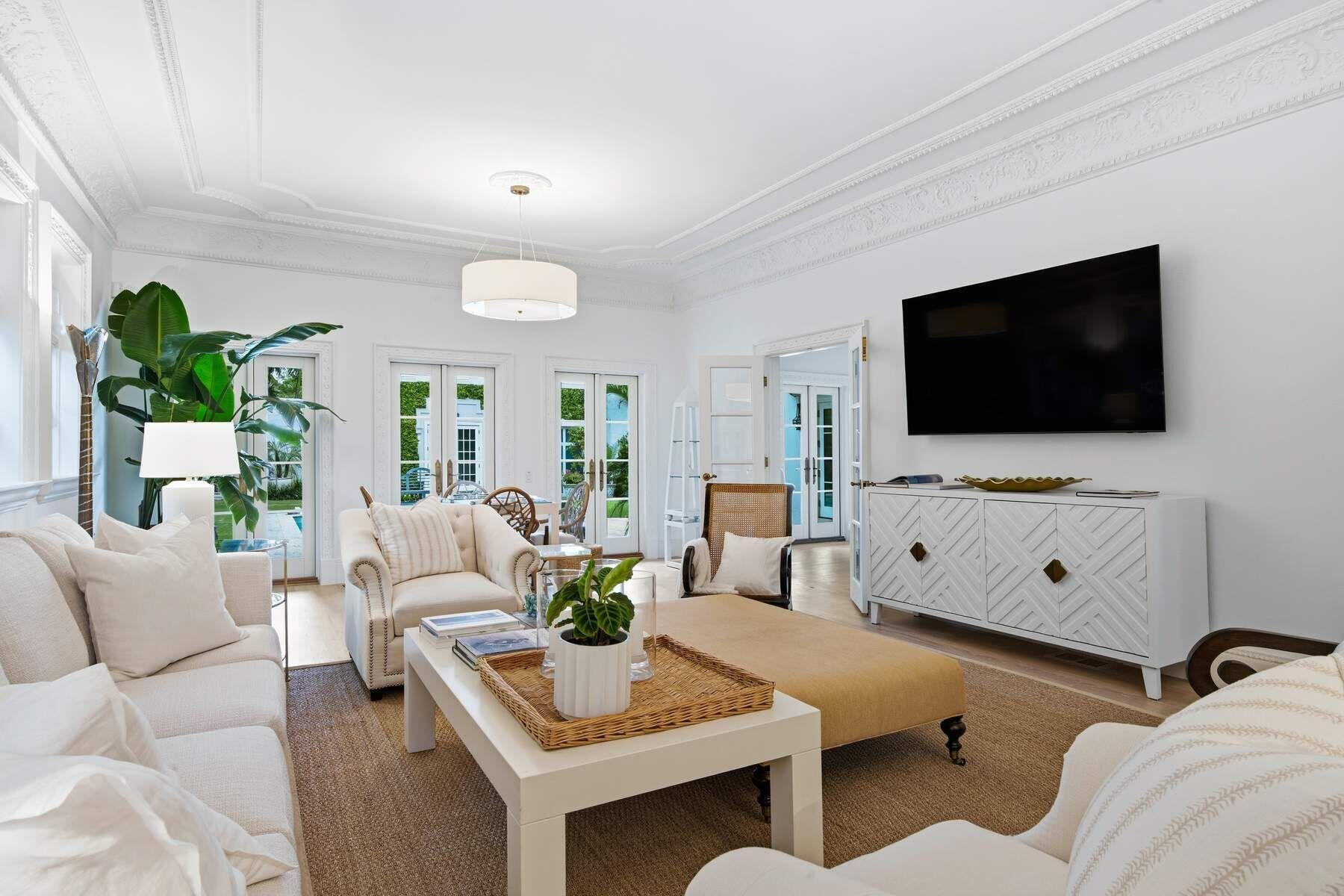 130 Brazilian, Palm Beach FL 33480