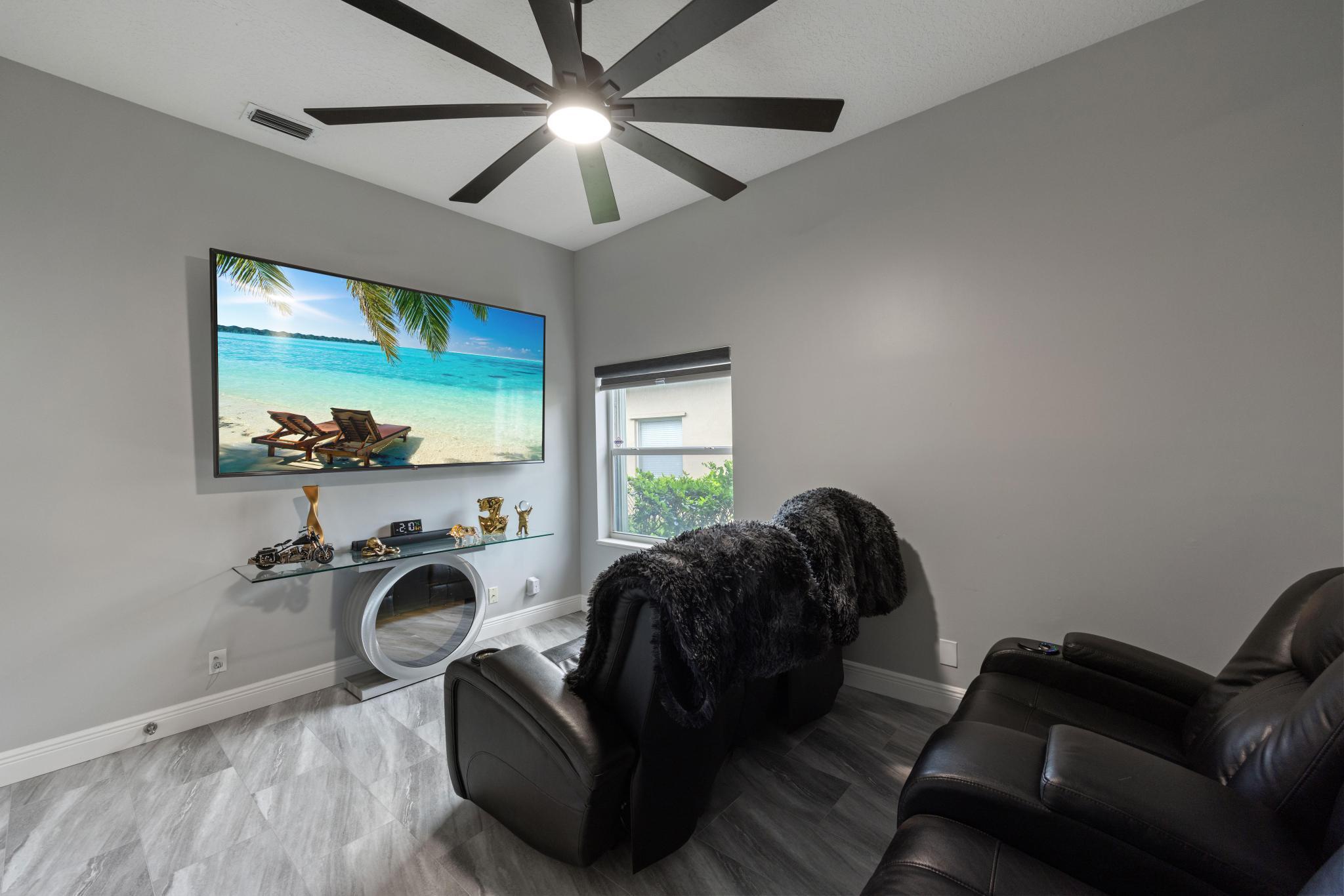 4904 NW 110TH, Coral Springs FL 33076