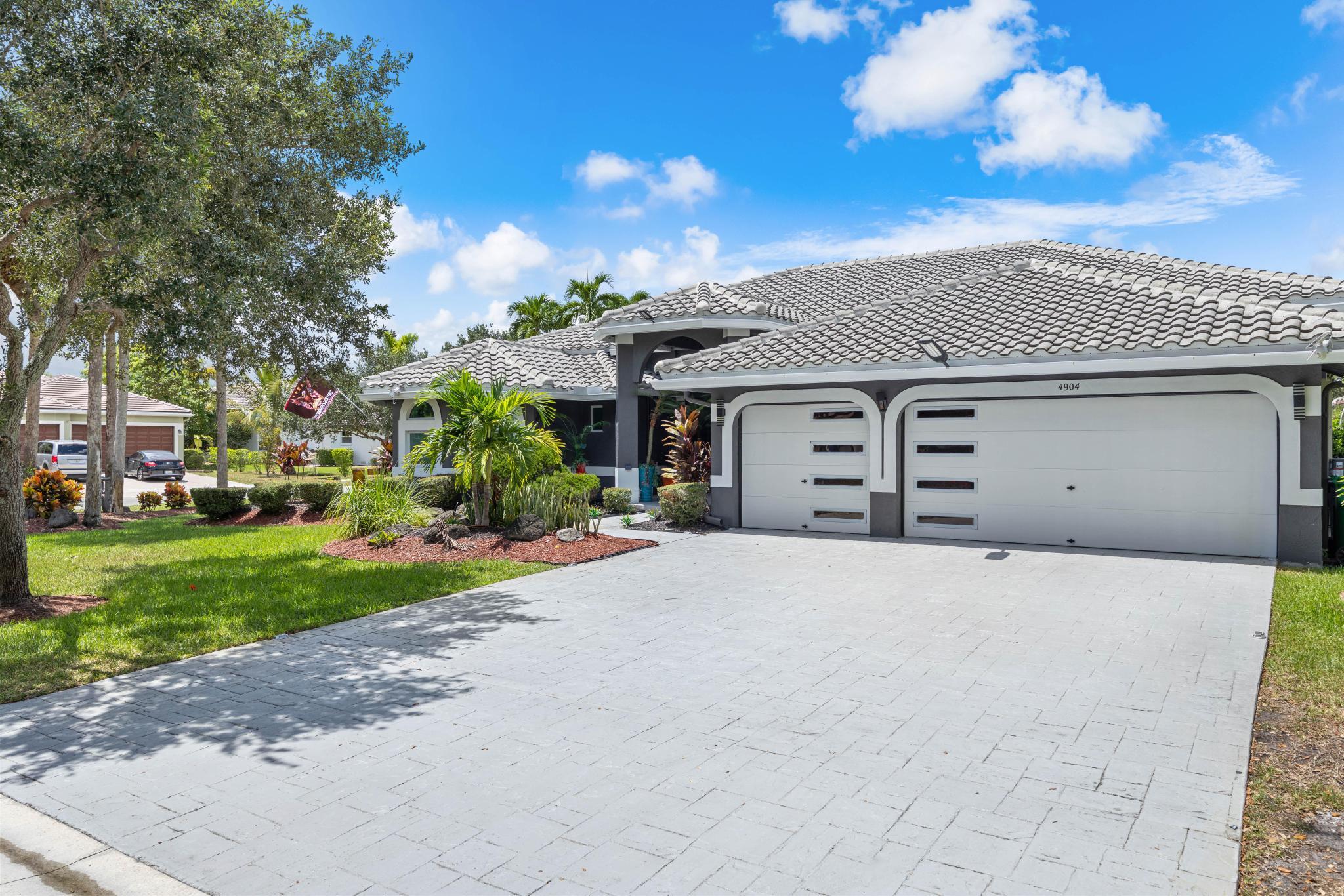 4904 NW 110TH, Coral Springs FL 33076