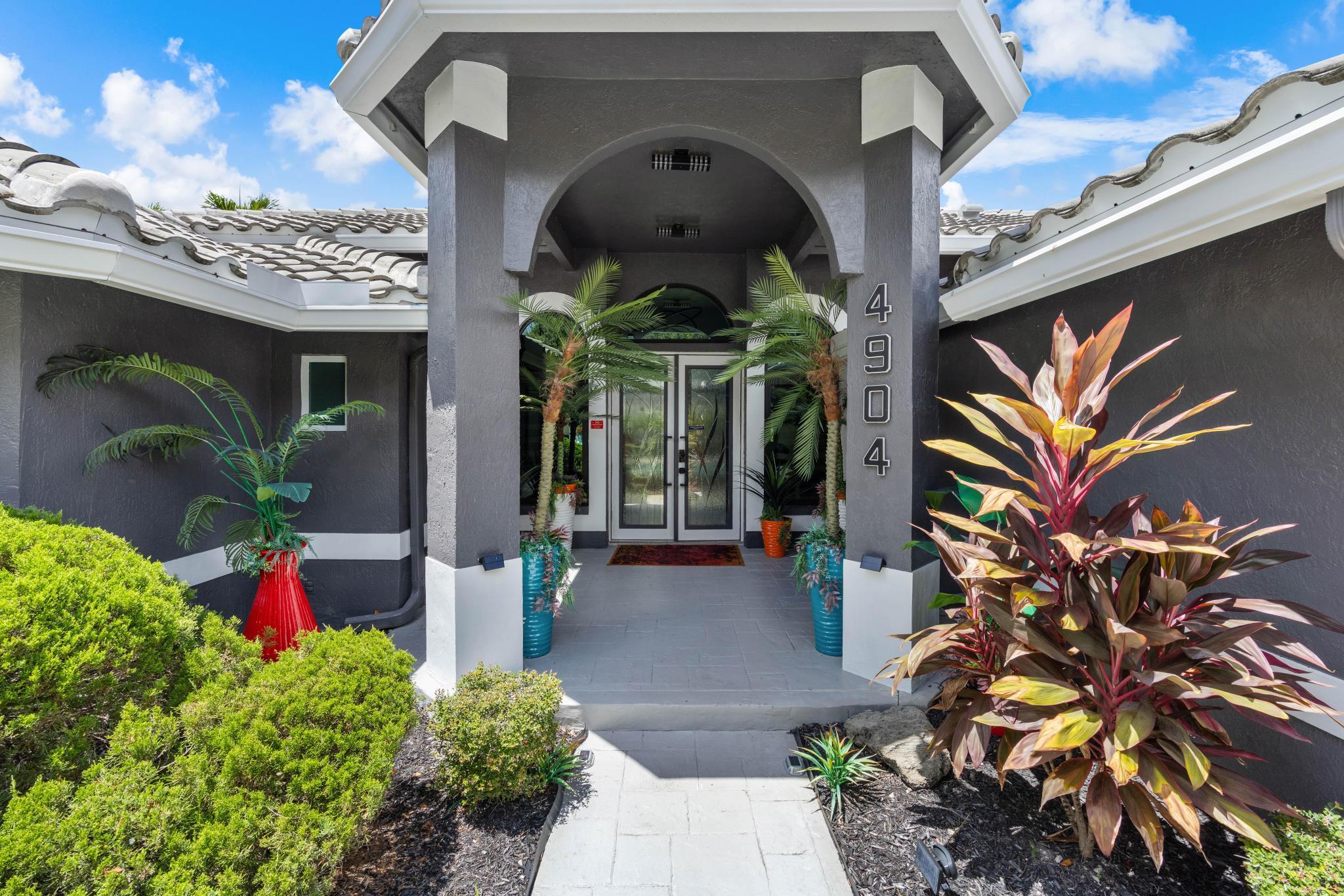 4904 NW 110TH, Coral Springs FL 33076