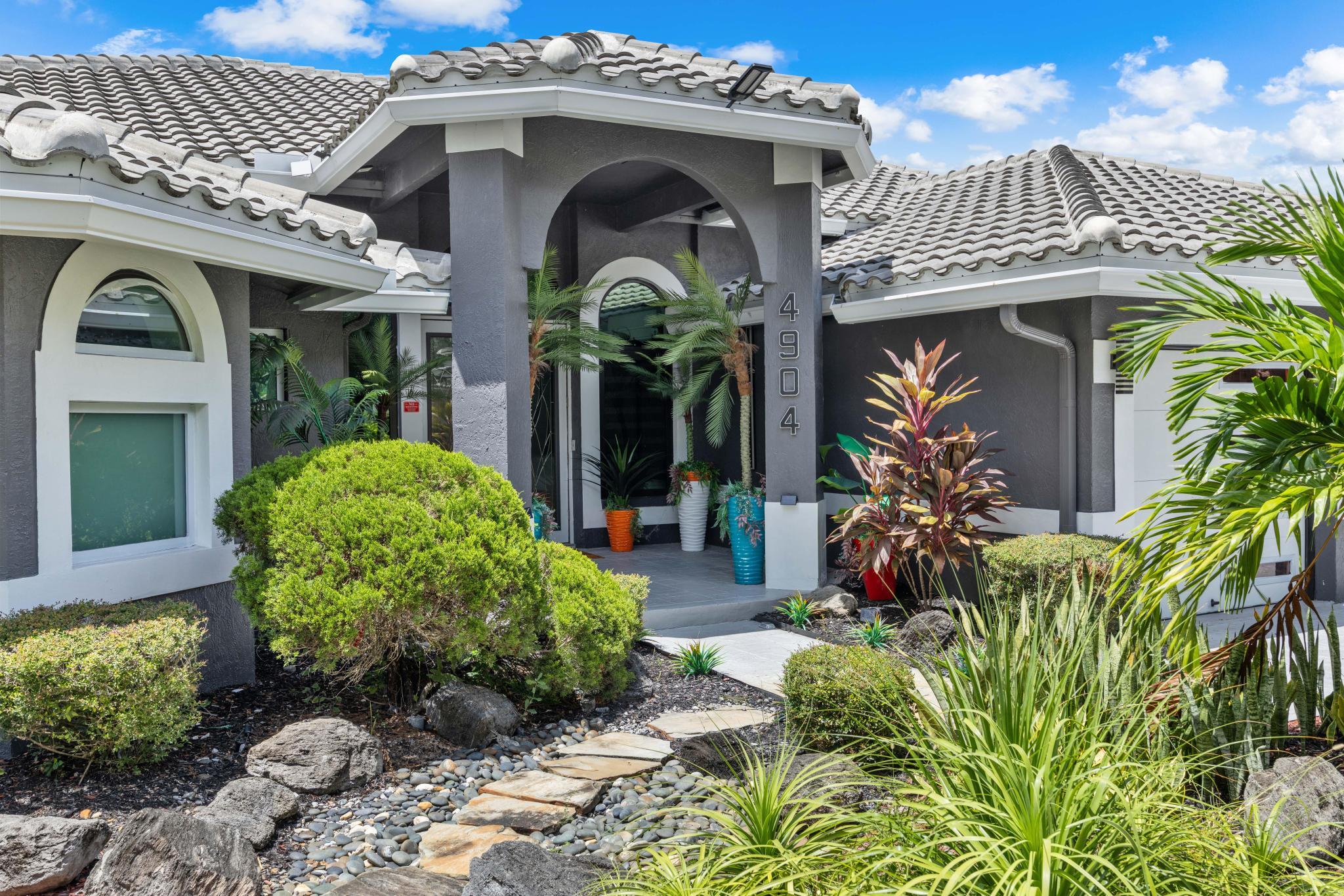 4904 NW 110TH, Coral Springs FL 33076