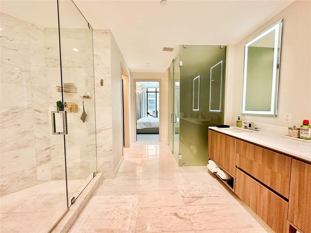 2101 S SURF #2C, Hollywood FL 33019
