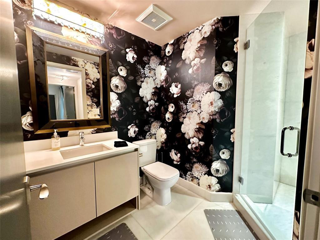 2101 S SURF #2C, Hollywood FL 33019