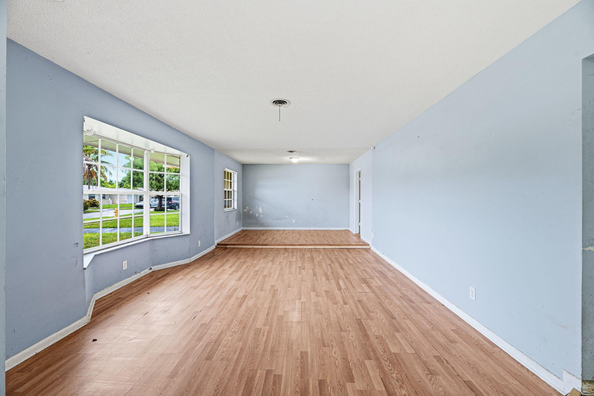 2700 NW 36th, Lauderdale Lakes FL 33311
