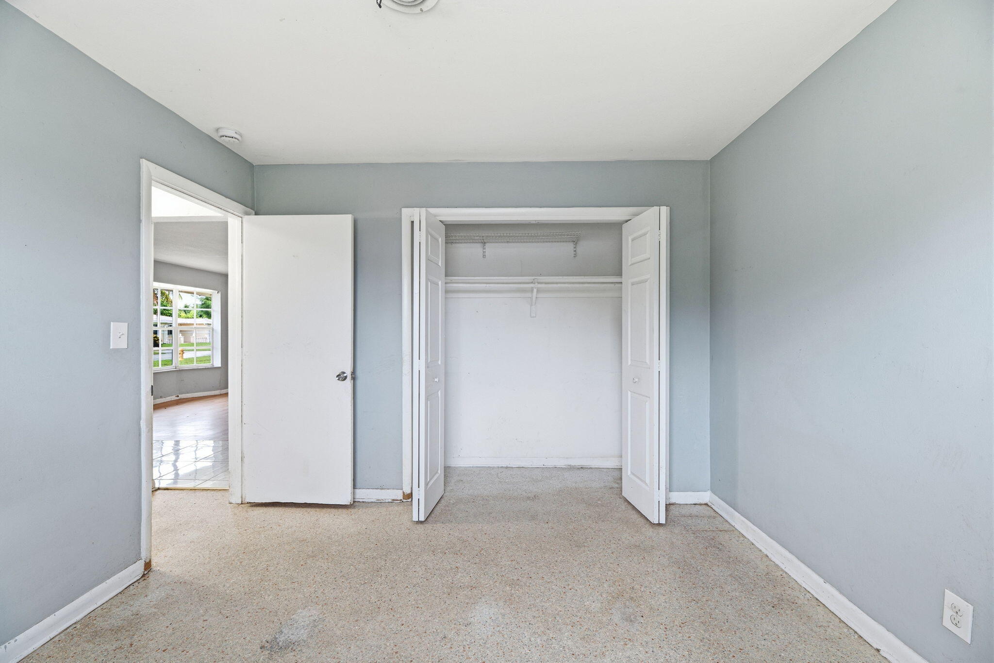 2700 NW 36th, Lauderdale Lakes FL 33311