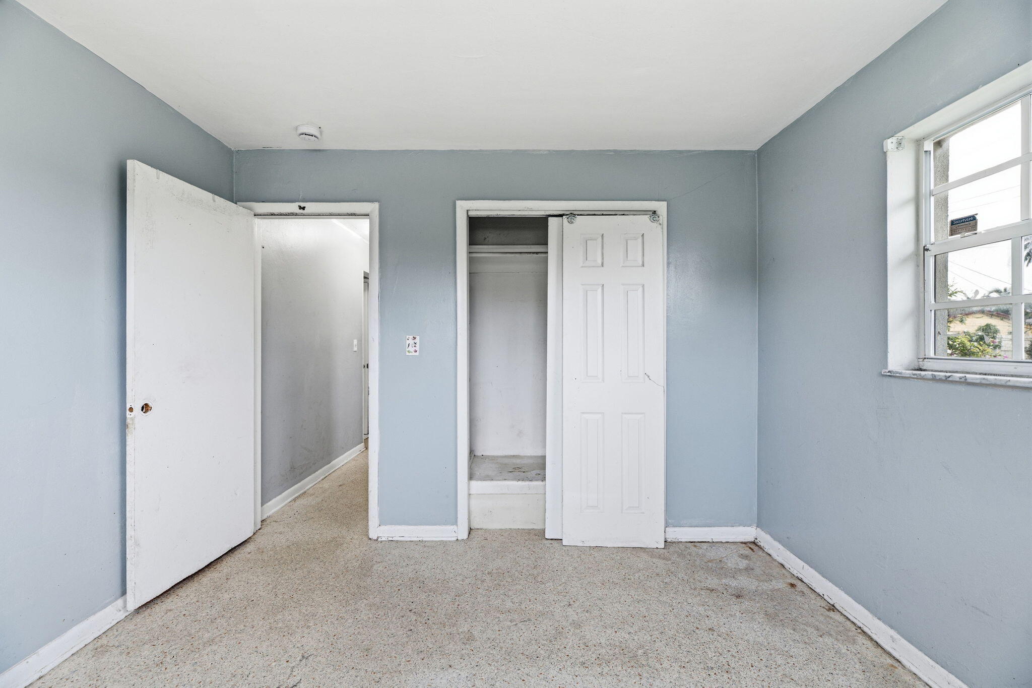 2700 NW 36th, Lauderdale Lakes FL 33311