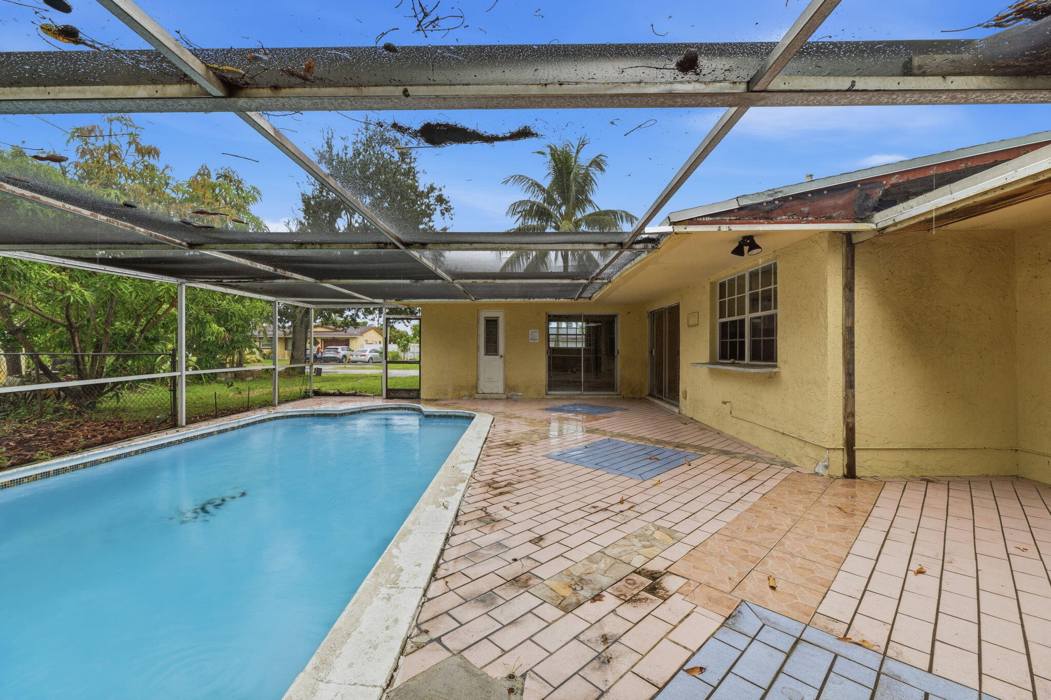 2700 NW 36th, Lauderdale Lakes FL 33311