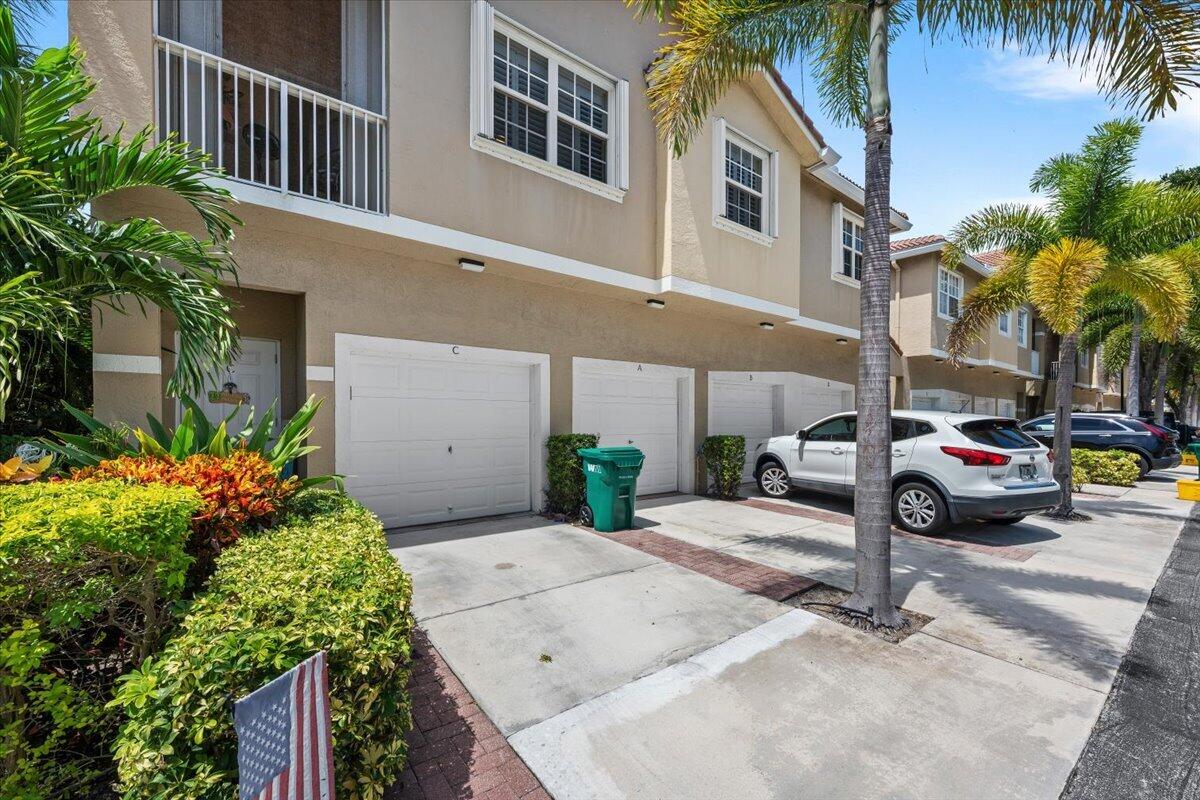 113 LIGHTHOUSE #C, Tequesta FL 33469