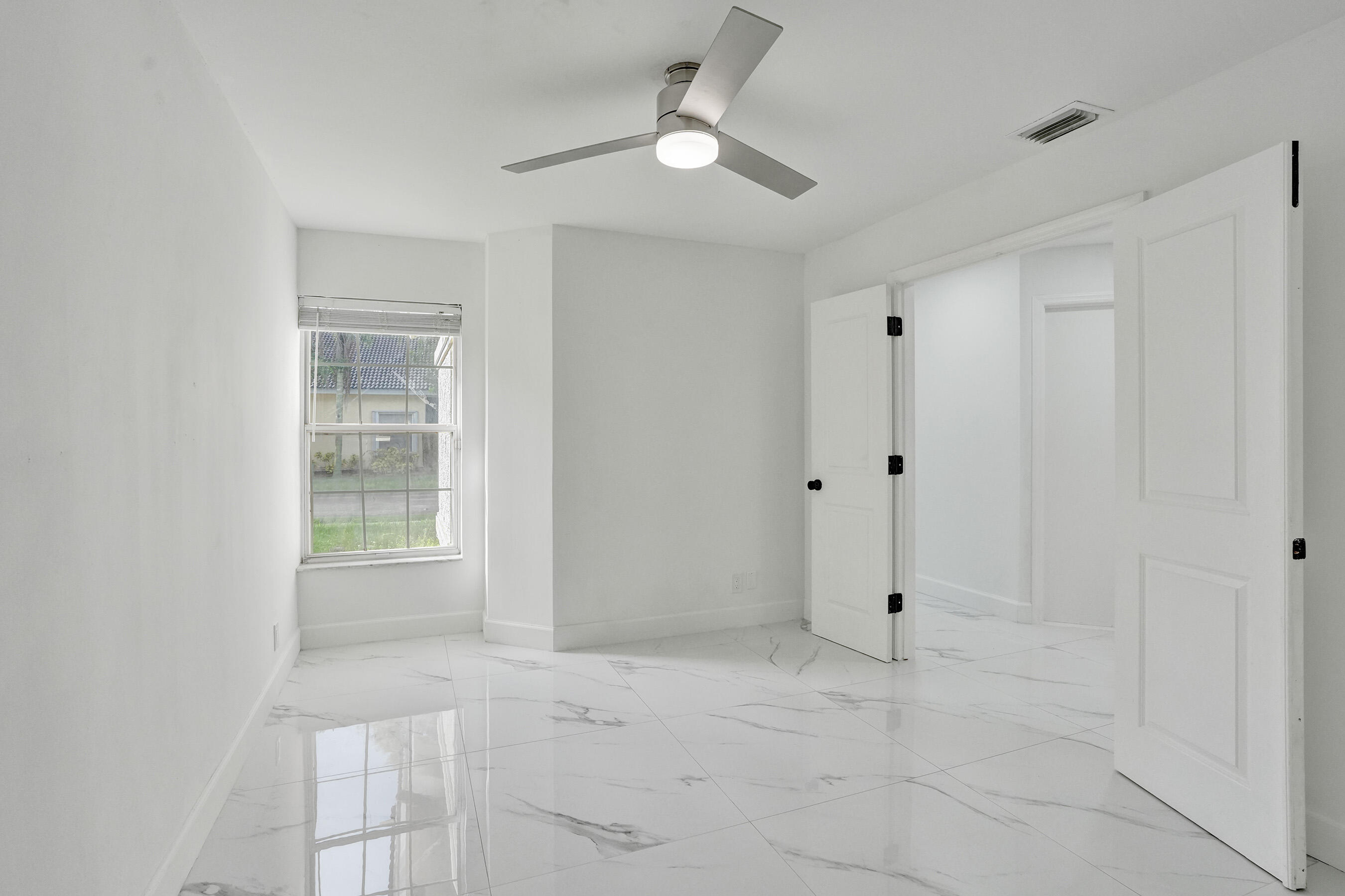 6965 NW 29th, Margate FL 33063
