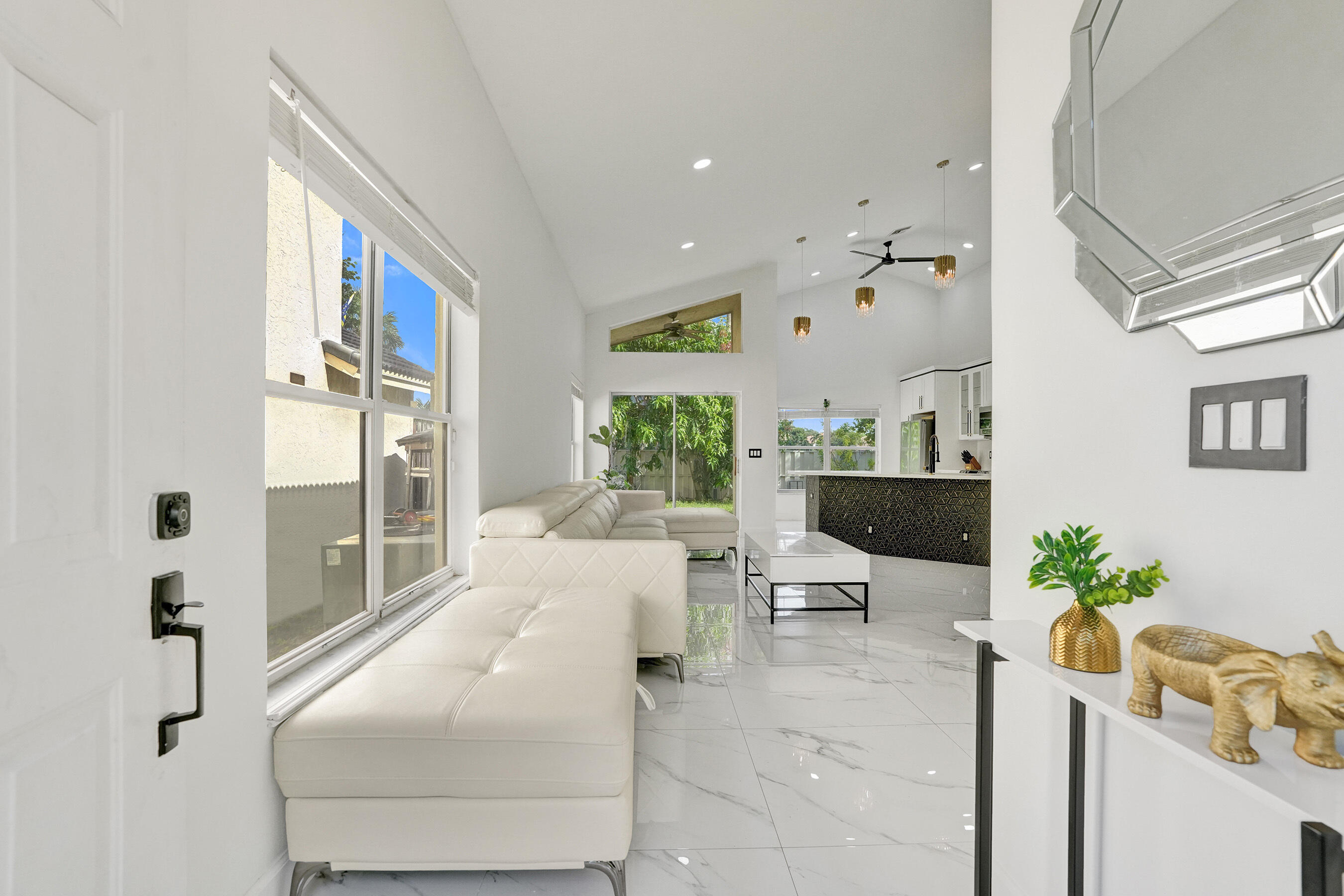 6965 NW 29th, Margate FL 33063