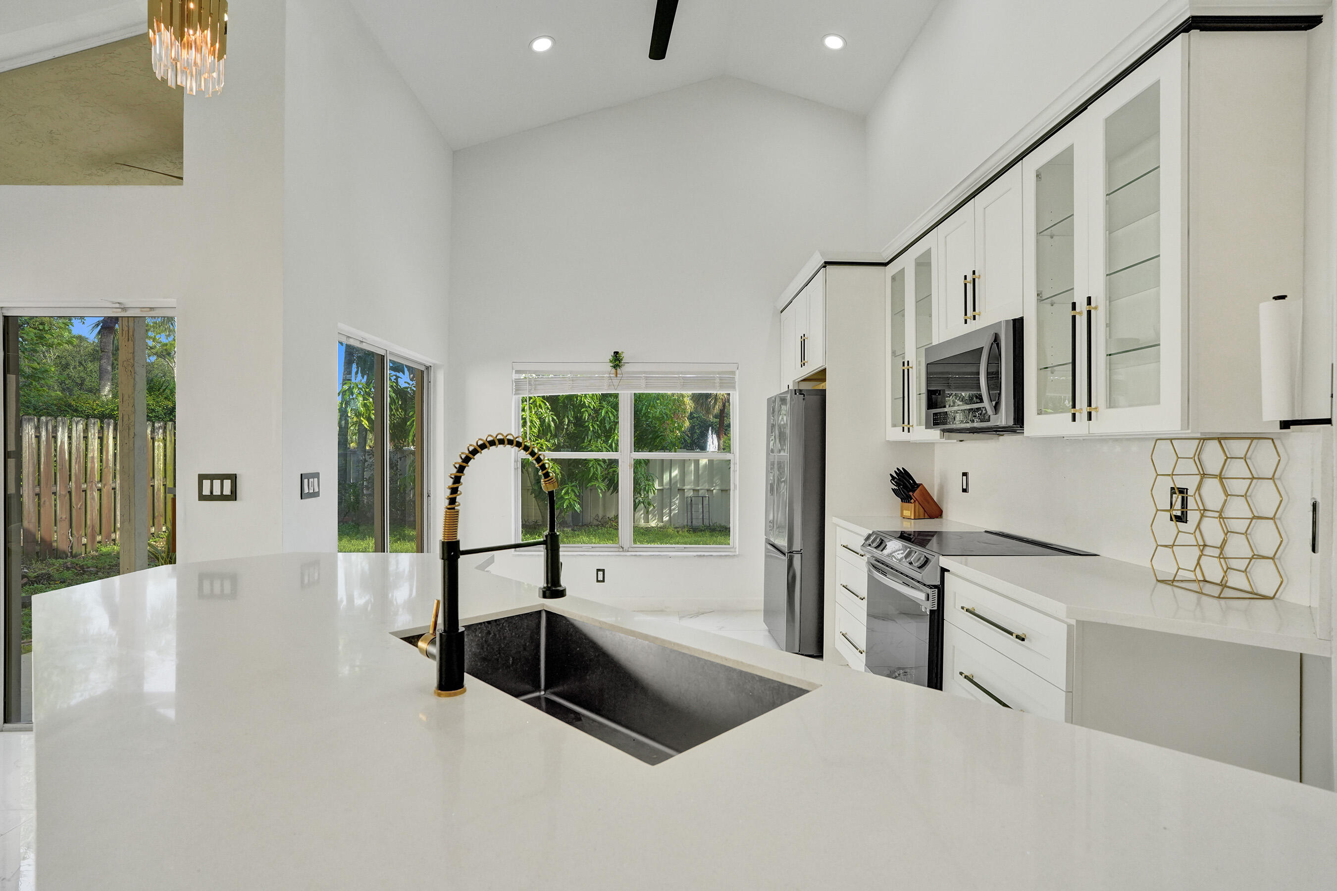 6965 NW 29th, Margate FL 33063