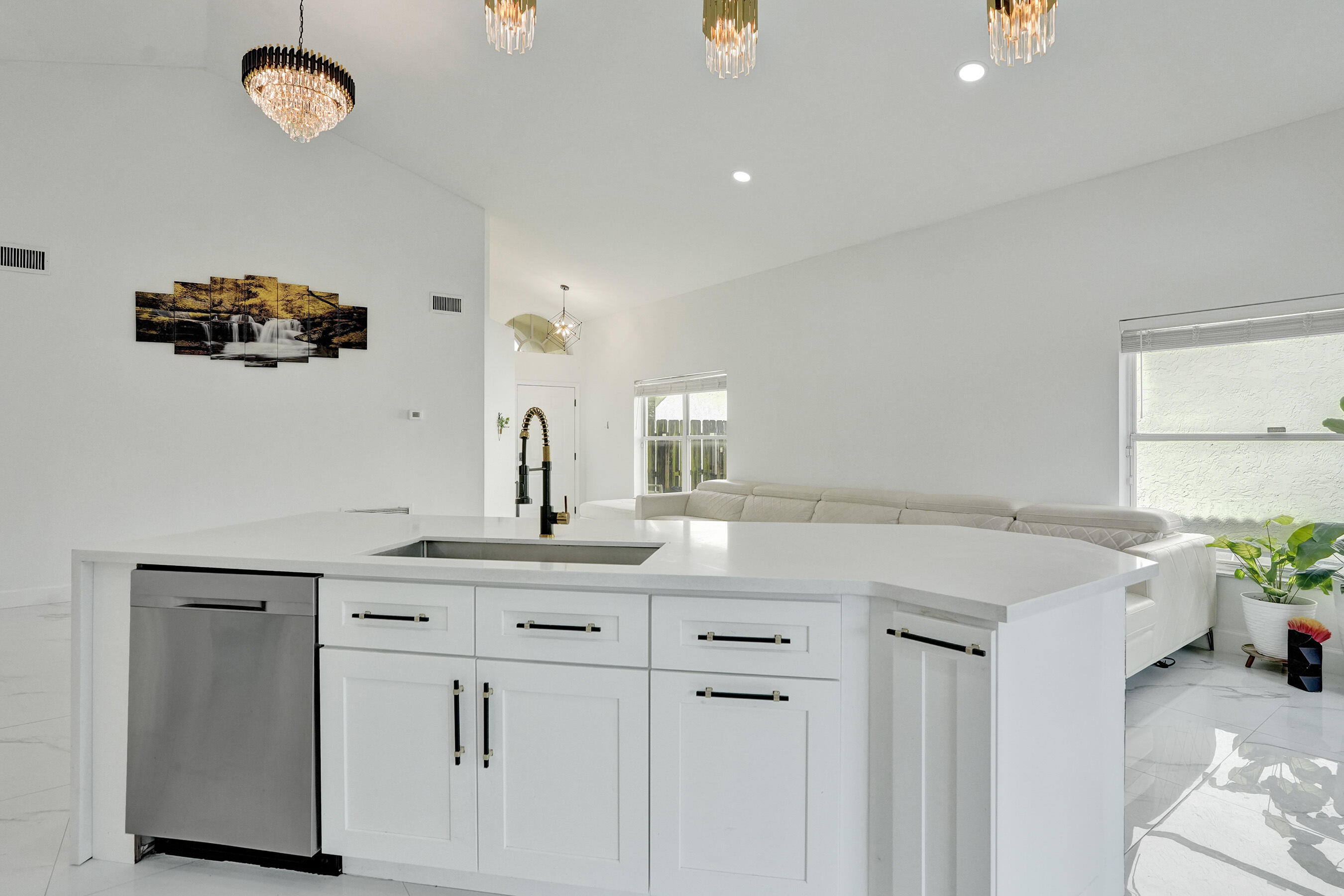 6965 NW 29th, Margate FL 33063