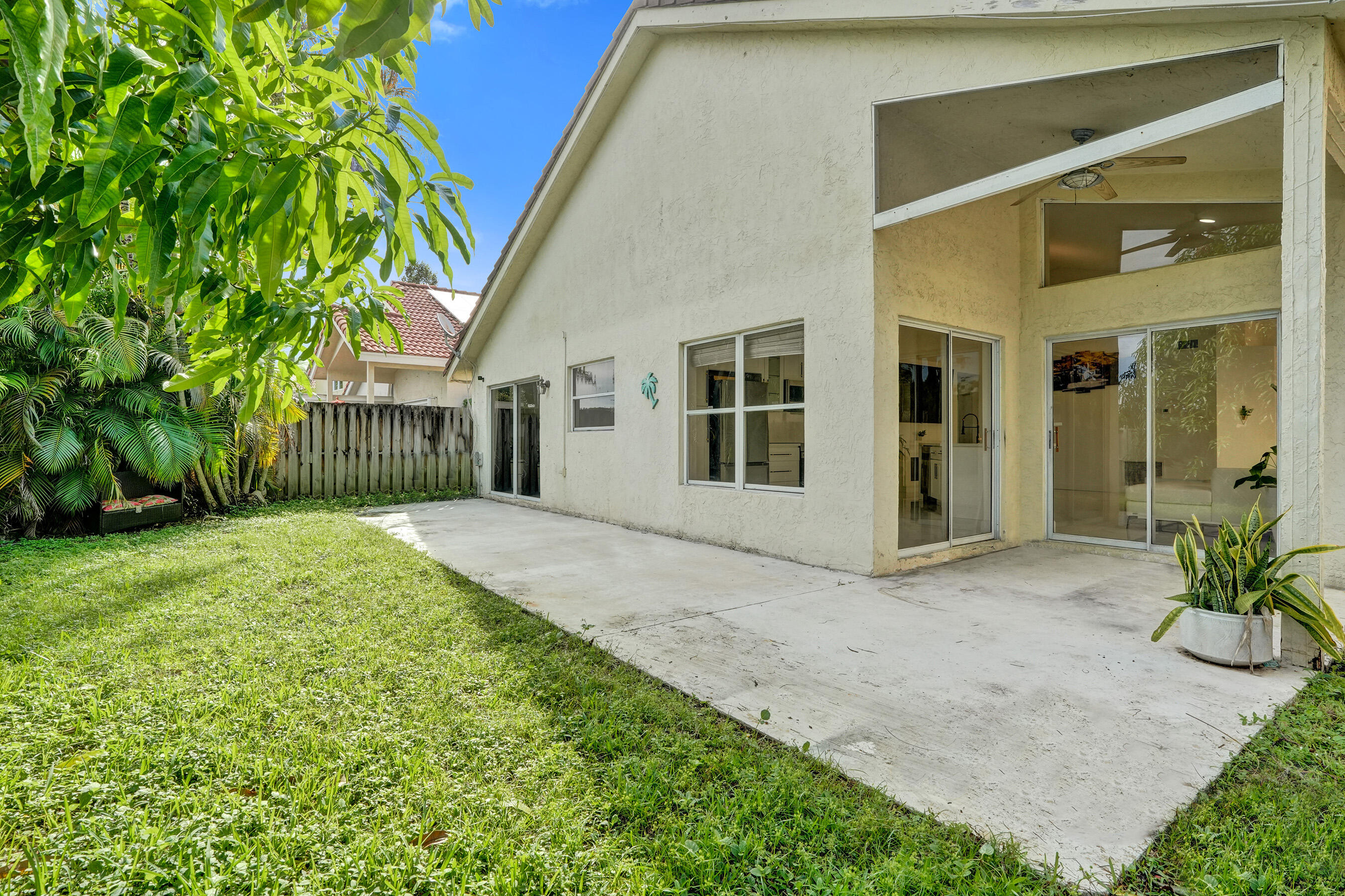 6965 NW 29th, Margate FL 33063