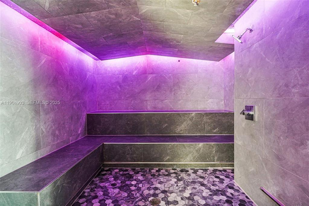 41 SE 5th ##417, Miami FL 33131
