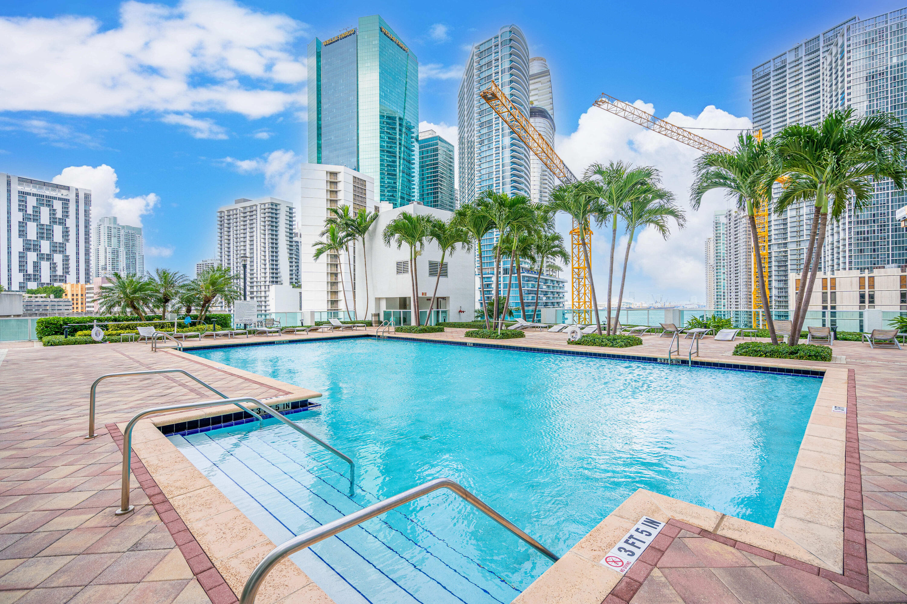 41 SE 5th ##417, Miami FL 33131