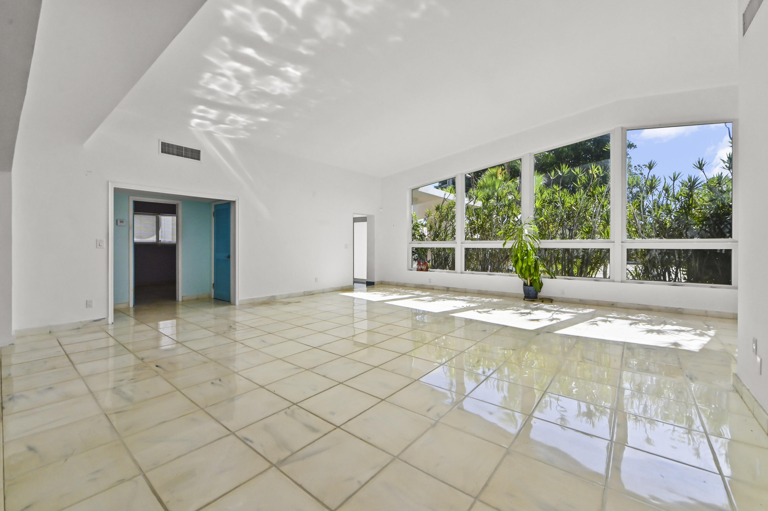 12990 Keystone, North Miami FL 33181