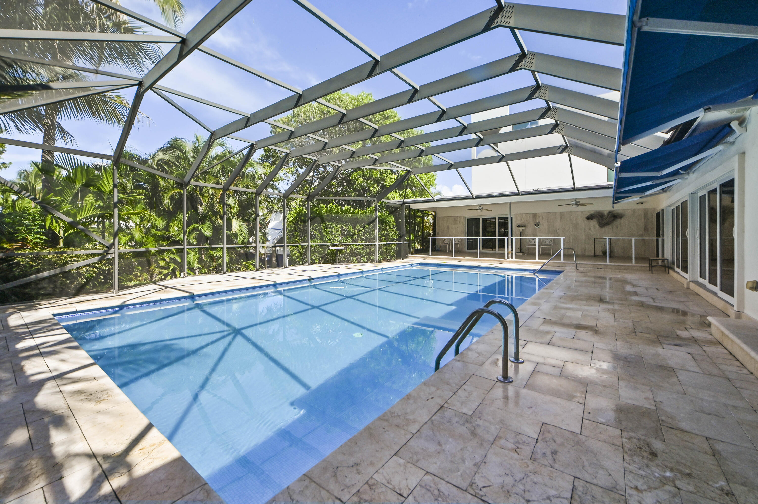 12990 Keystone, North Miami FL 33181