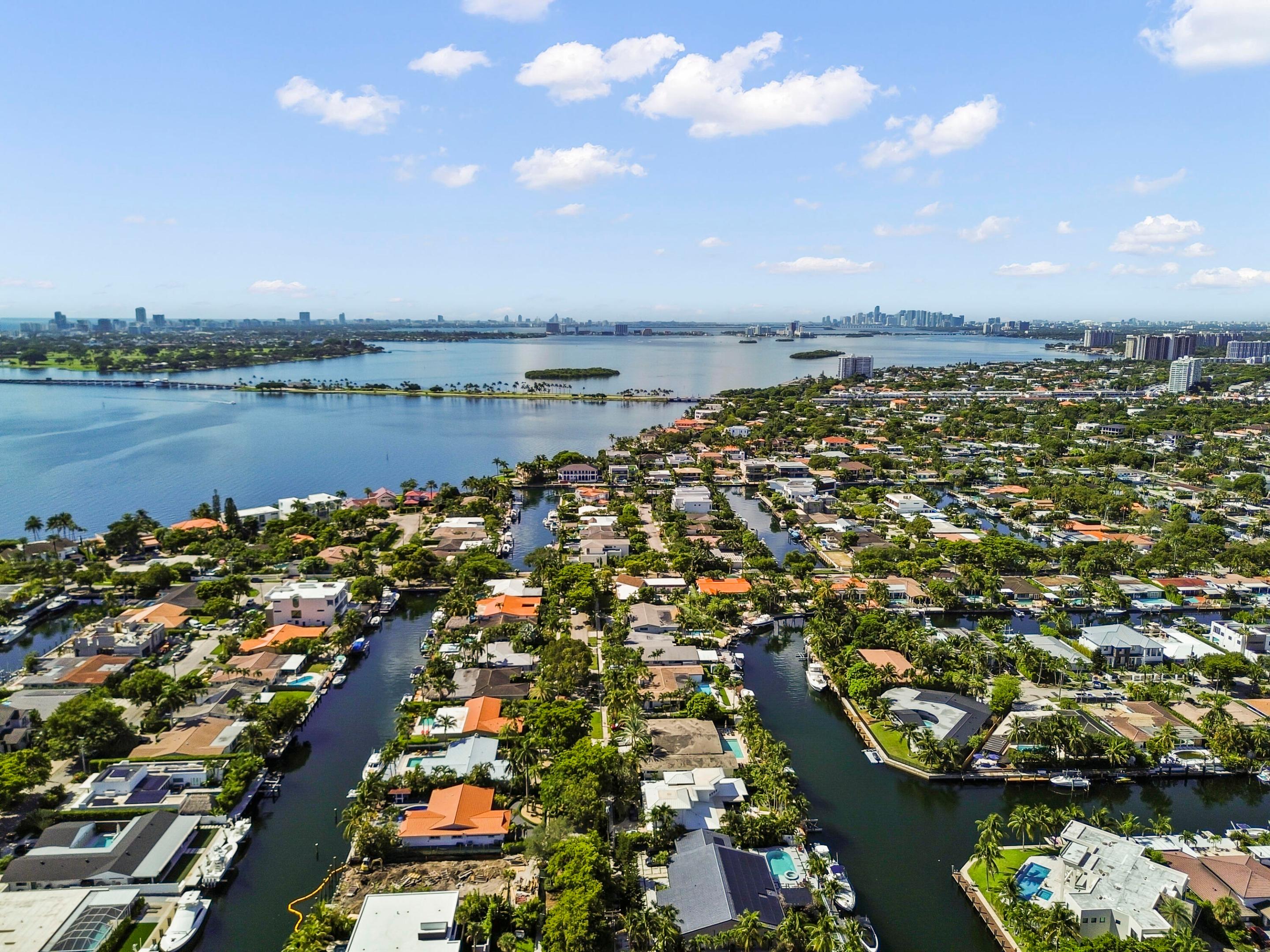 12990 Keystone, North Miami FL 33181