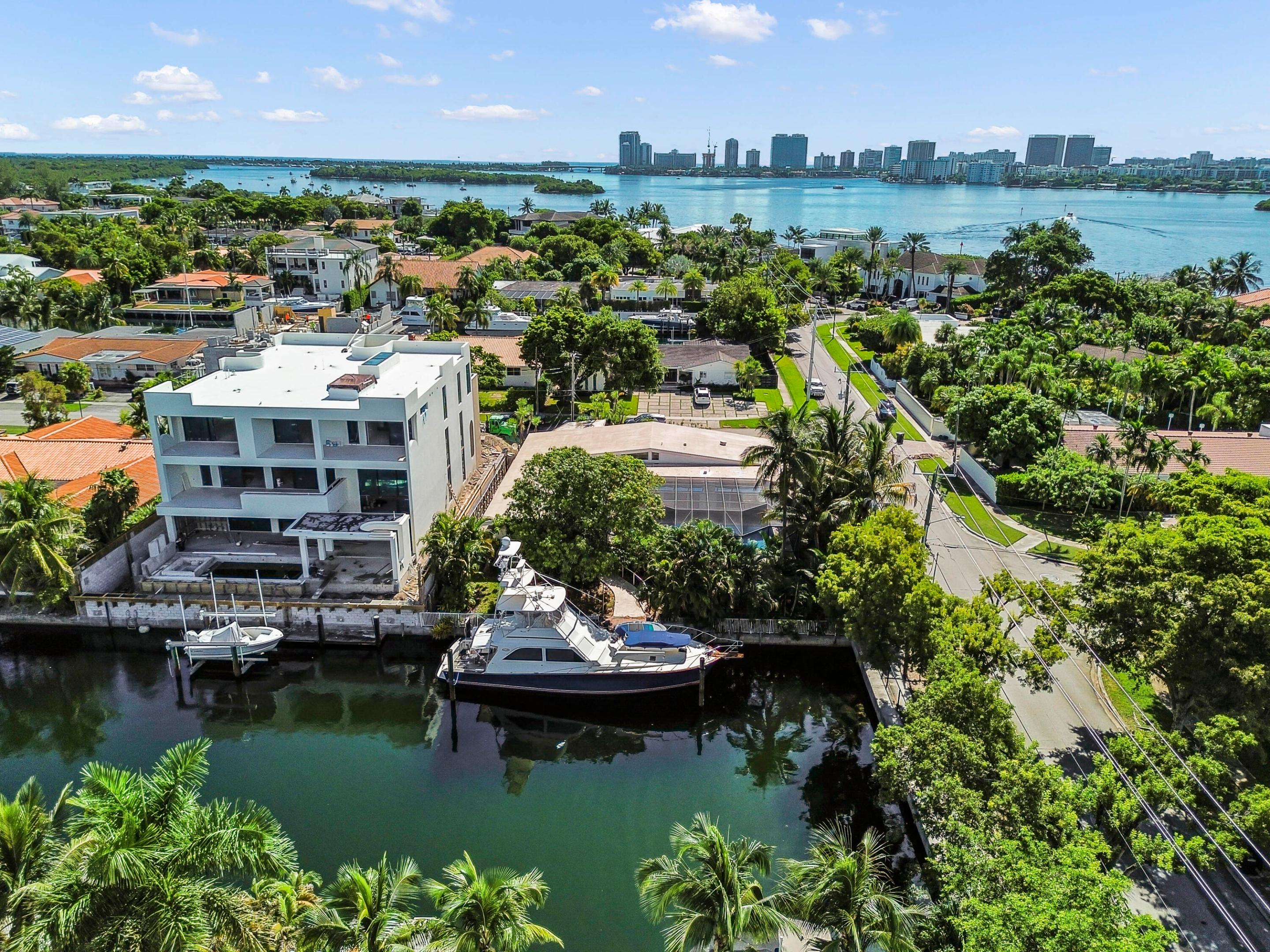12990 Keystone, North Miami FL 33181