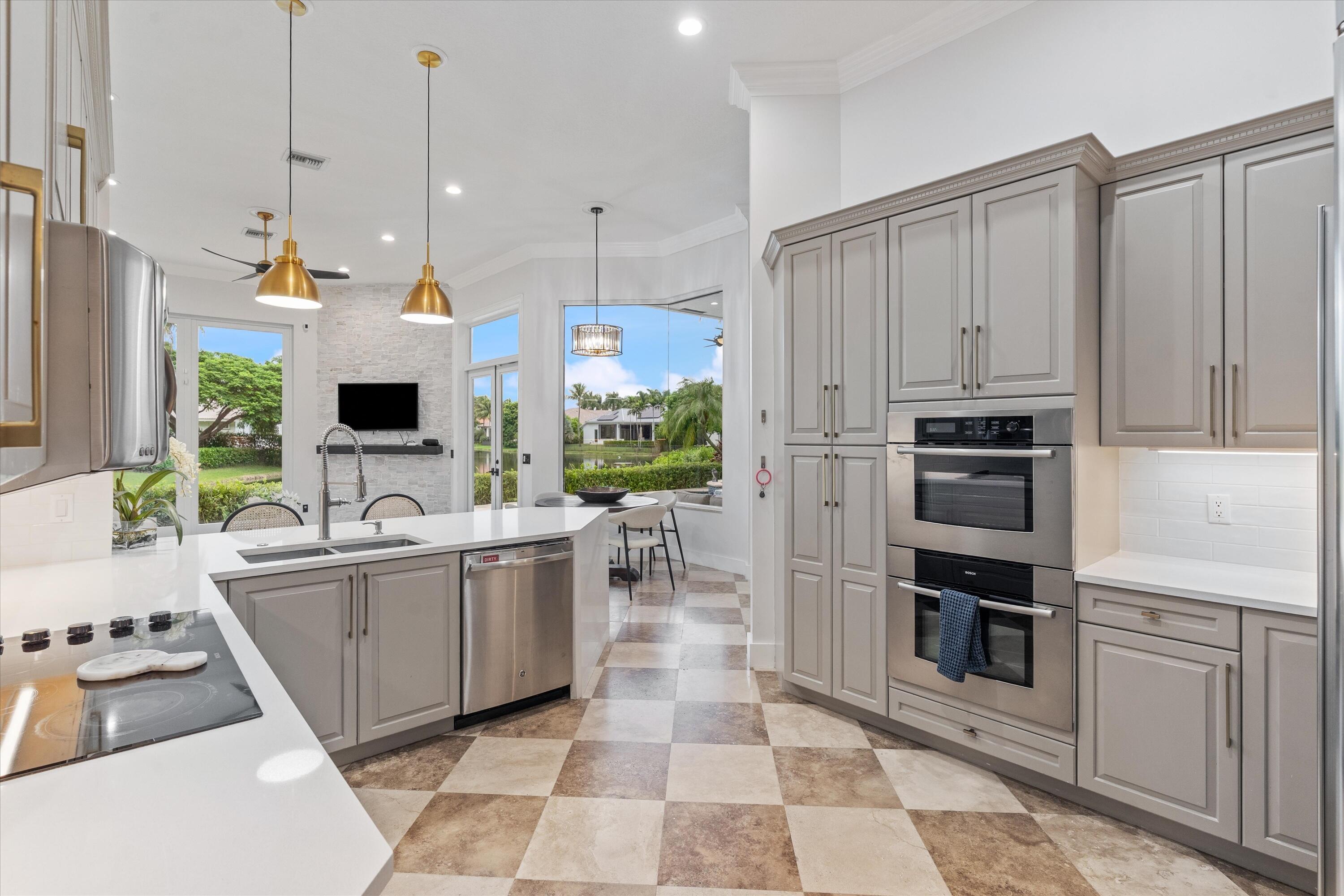 10821 Blue Palm, Plantation FL 33324