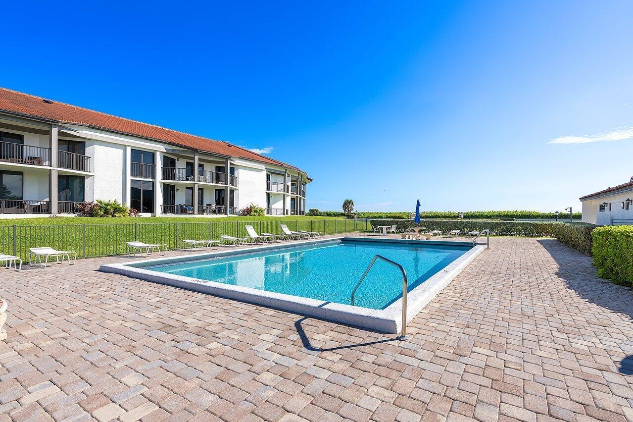 5801 N Ocean #204, Ocean Ridge FL 33435