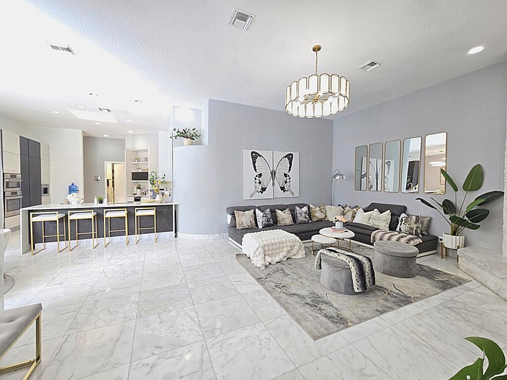 1811 Eagle Trace, Coral Springs FL 33071