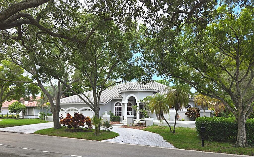 1811 Eagle Trace, Coral Springs FL 33071