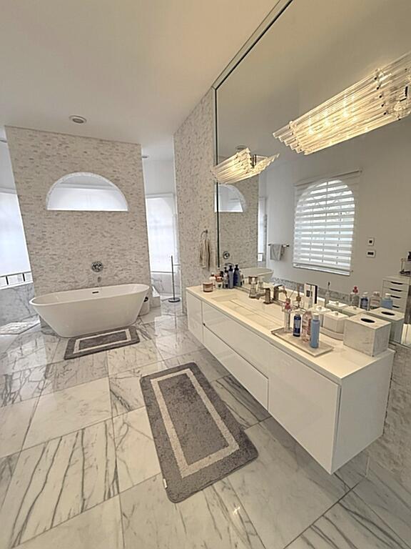 1811 Eagle Trace, Coral Springs FL 33071