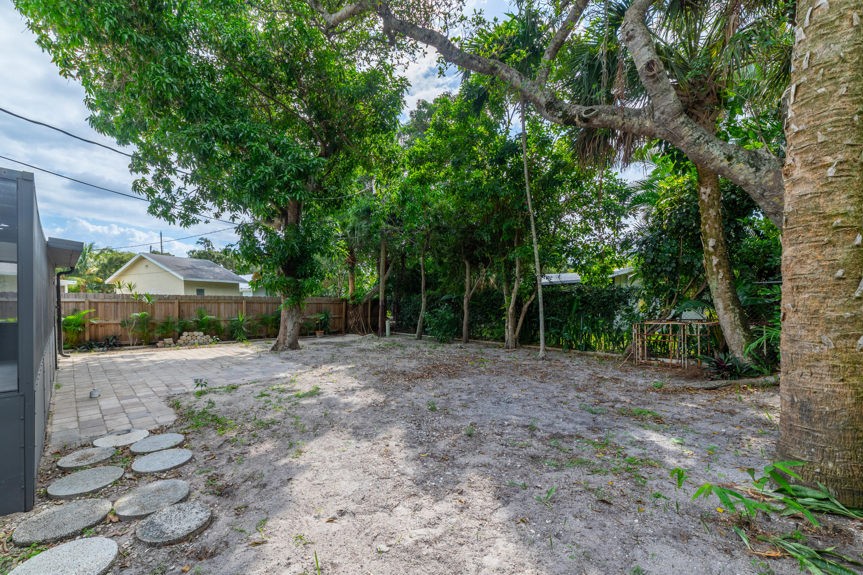 545 S LAKE, Lantana FL 33462