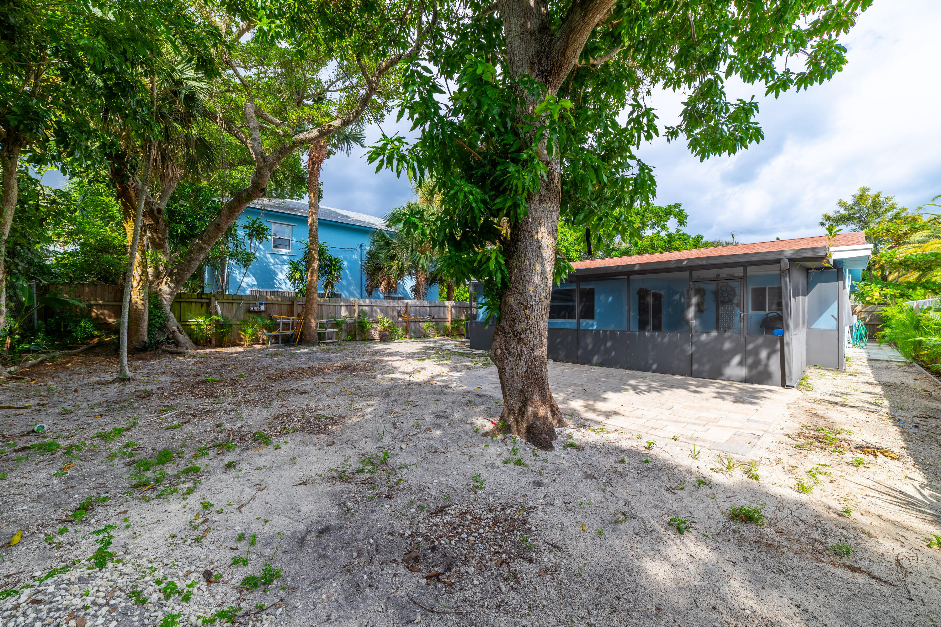 545 S LAKE, Lantana FL 33462