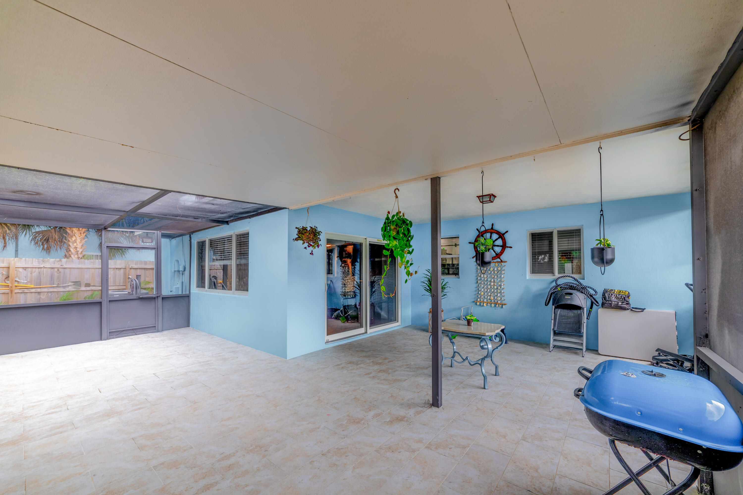 545 S LAKE, Lantana FL 33462