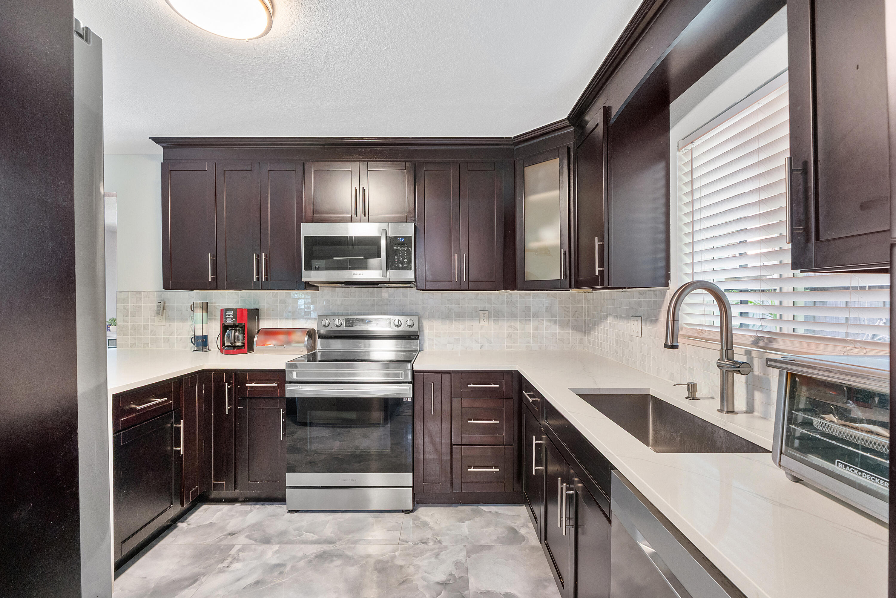 545 S LAKE, Lantana FL 33462