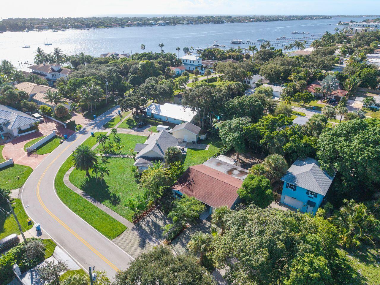 545 S LAKE, Lantana FL 33462