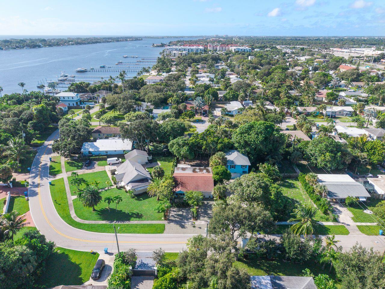 545 S LAKE, Lantana FL 33462