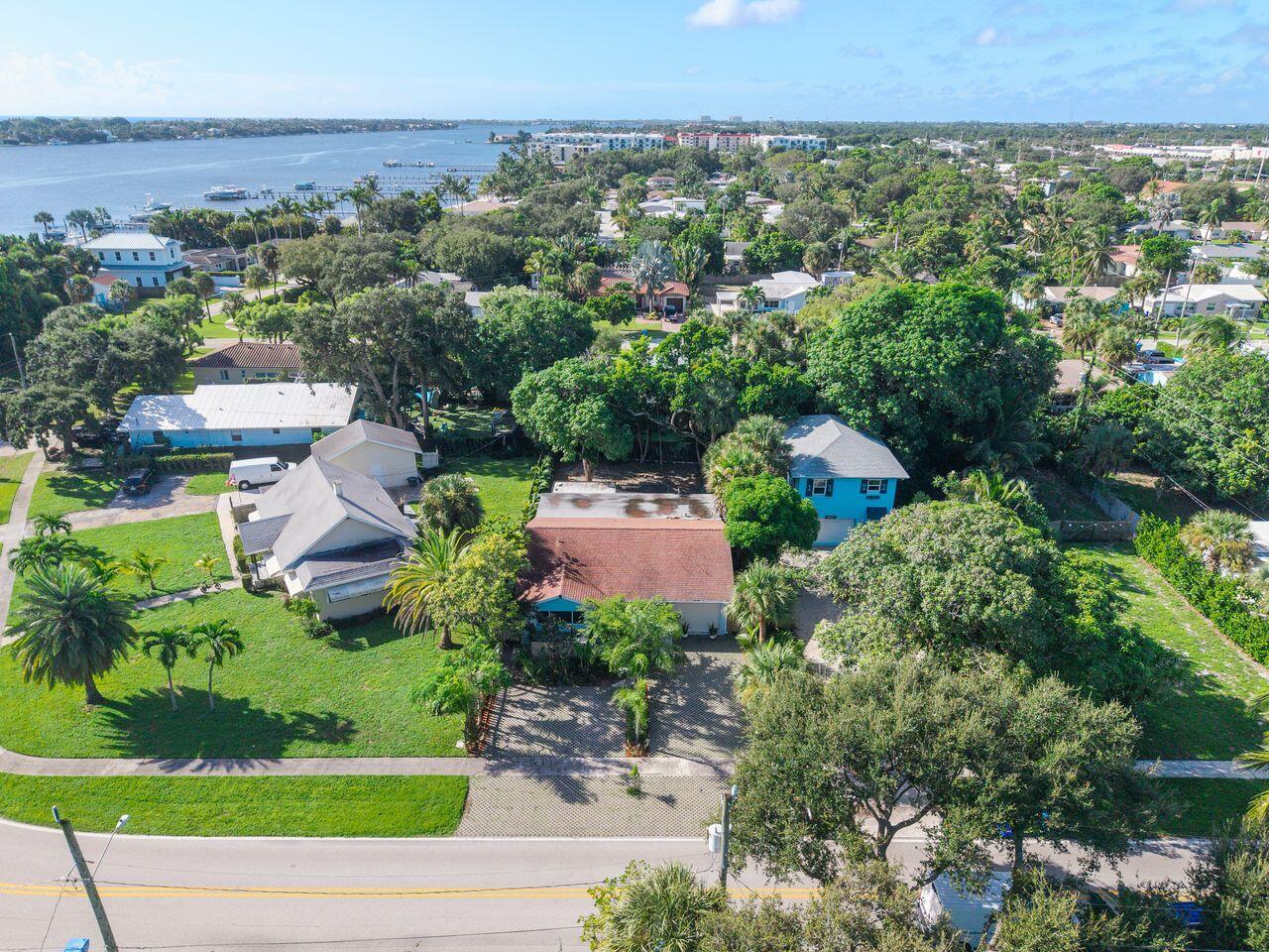 545 S LAKE, Lantana FL 33462