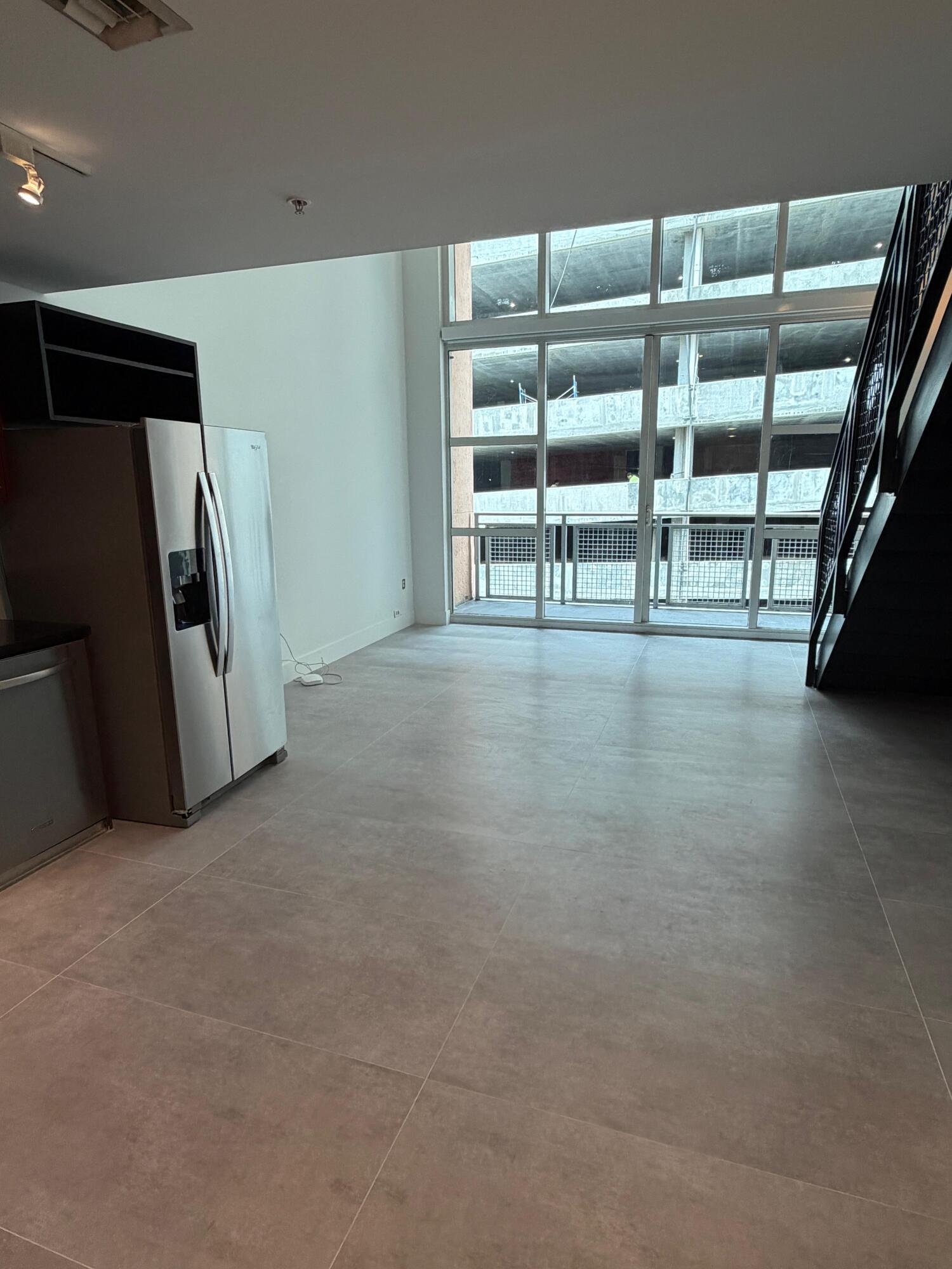 244 BISCAYNE #645, Miami FL 33132