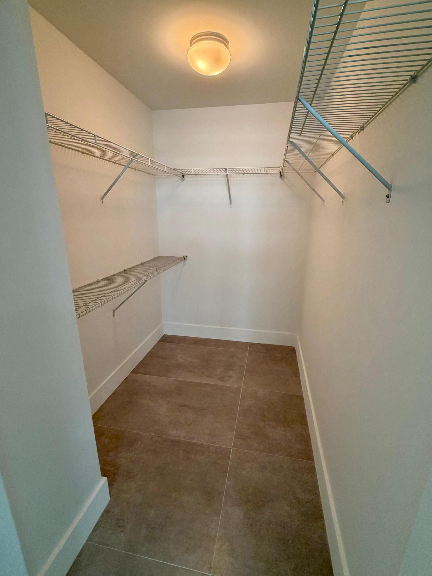 244 BISCAYNE #645, Miami FL 33132