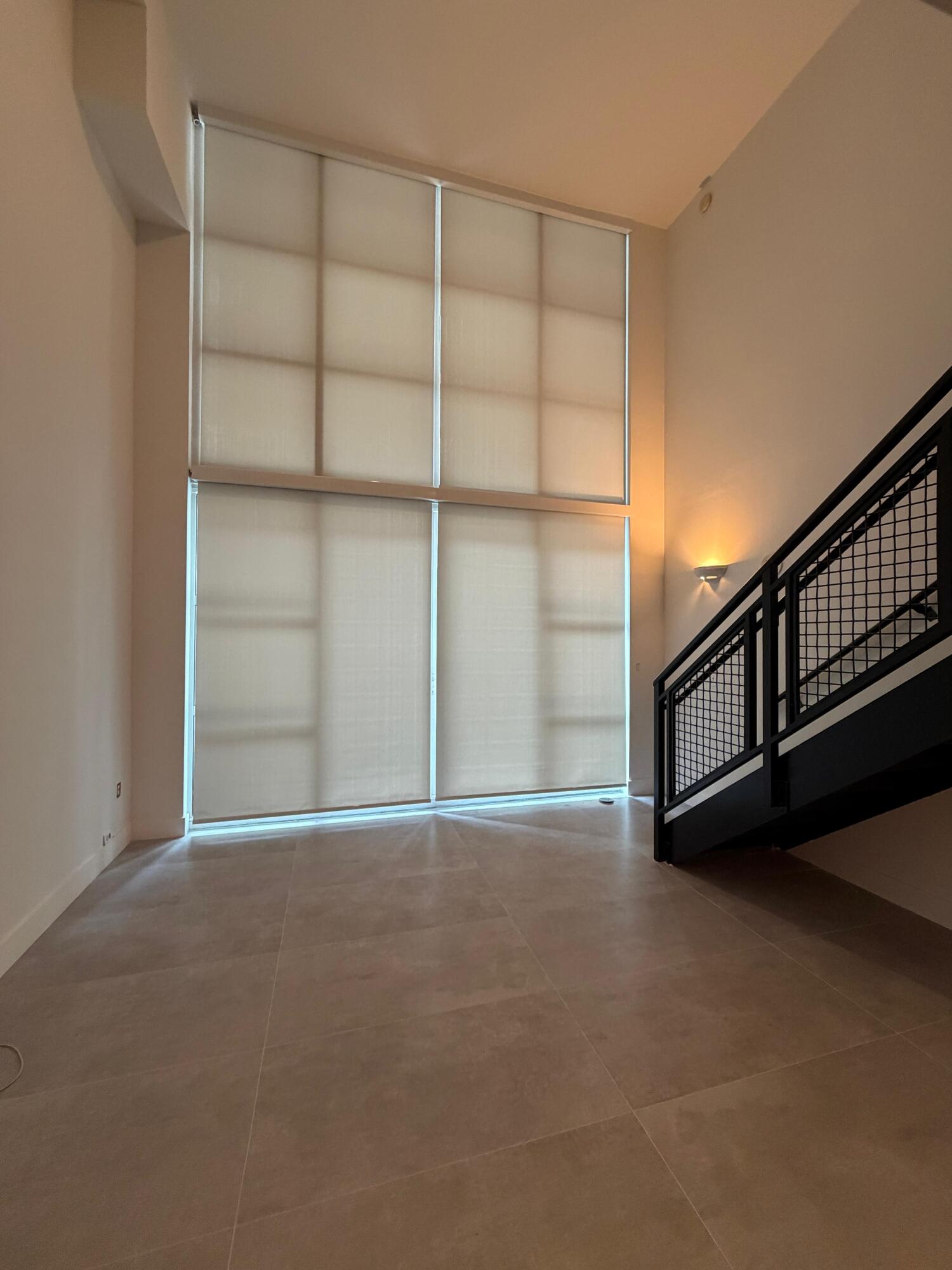 244 BISCAYNE #645, Miami FL 33132