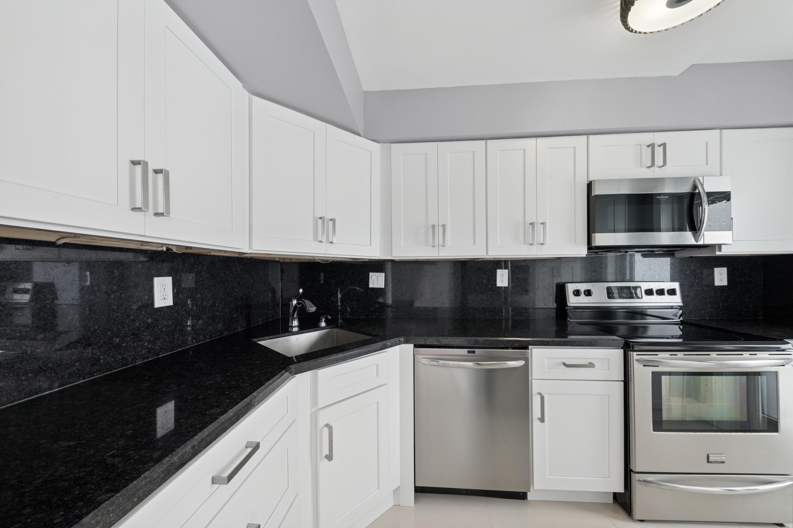 333 NE 21ST #520, Deerfield Beach FL 33441