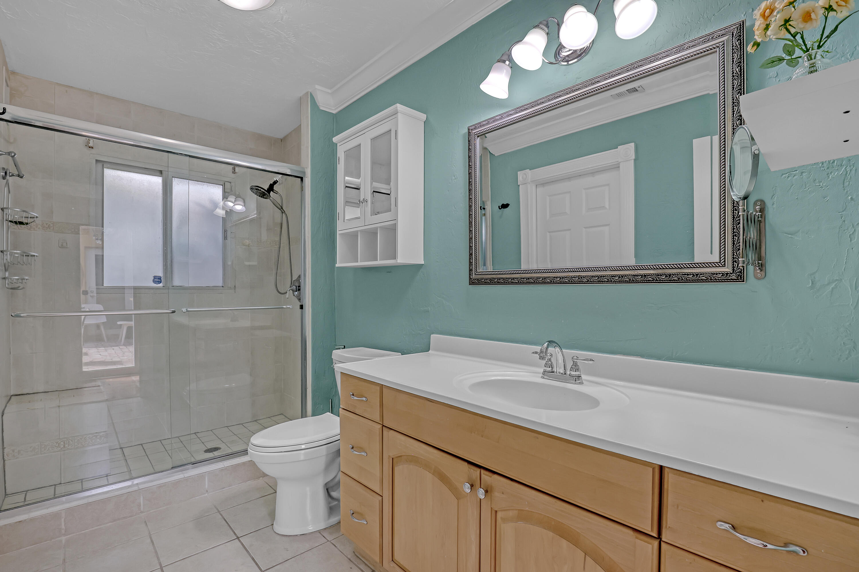 2100 NE 30th, Lighthouse Point FL 33064