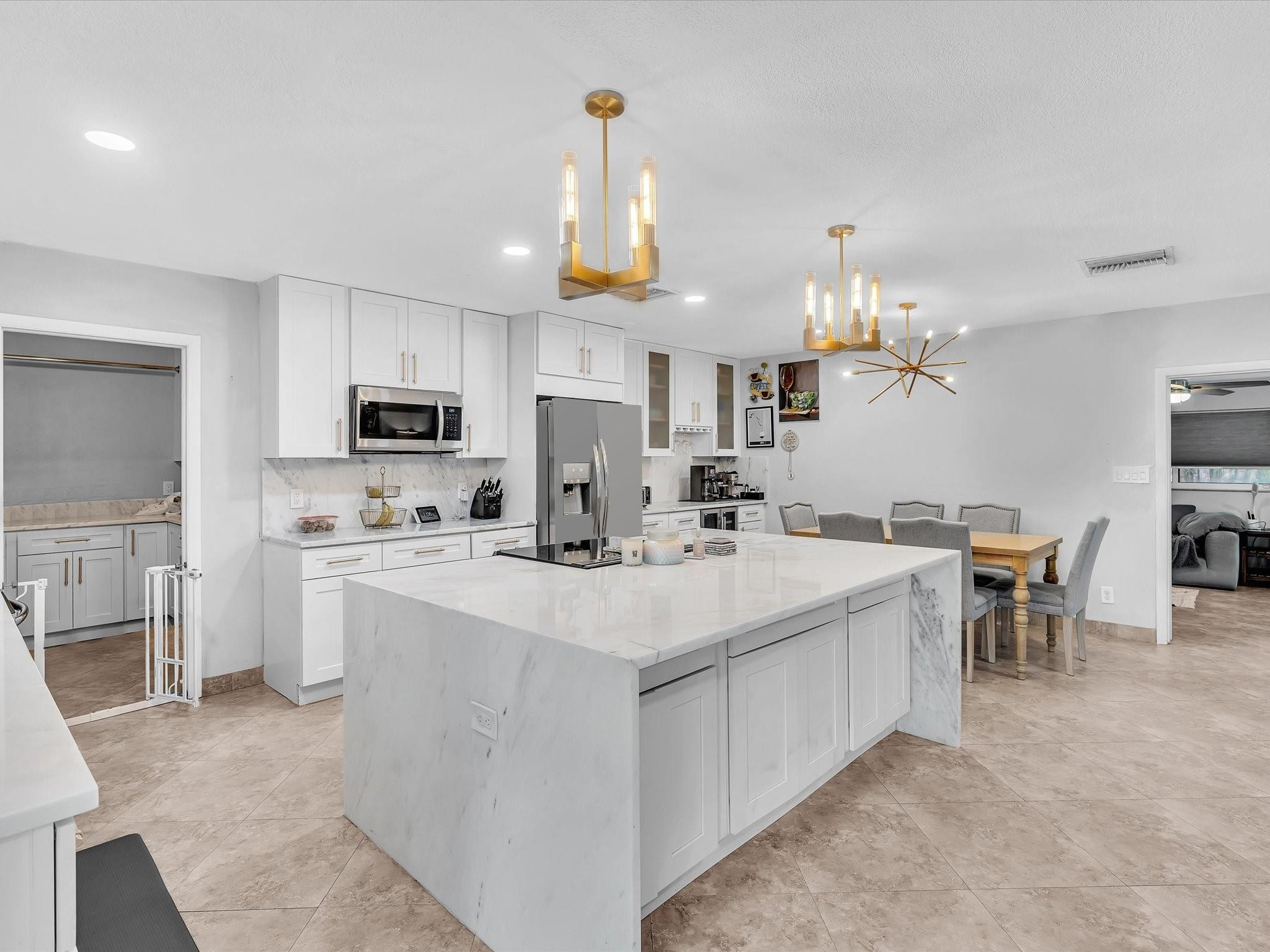 905 SE 13TH, Deerfield Beach FL 33441