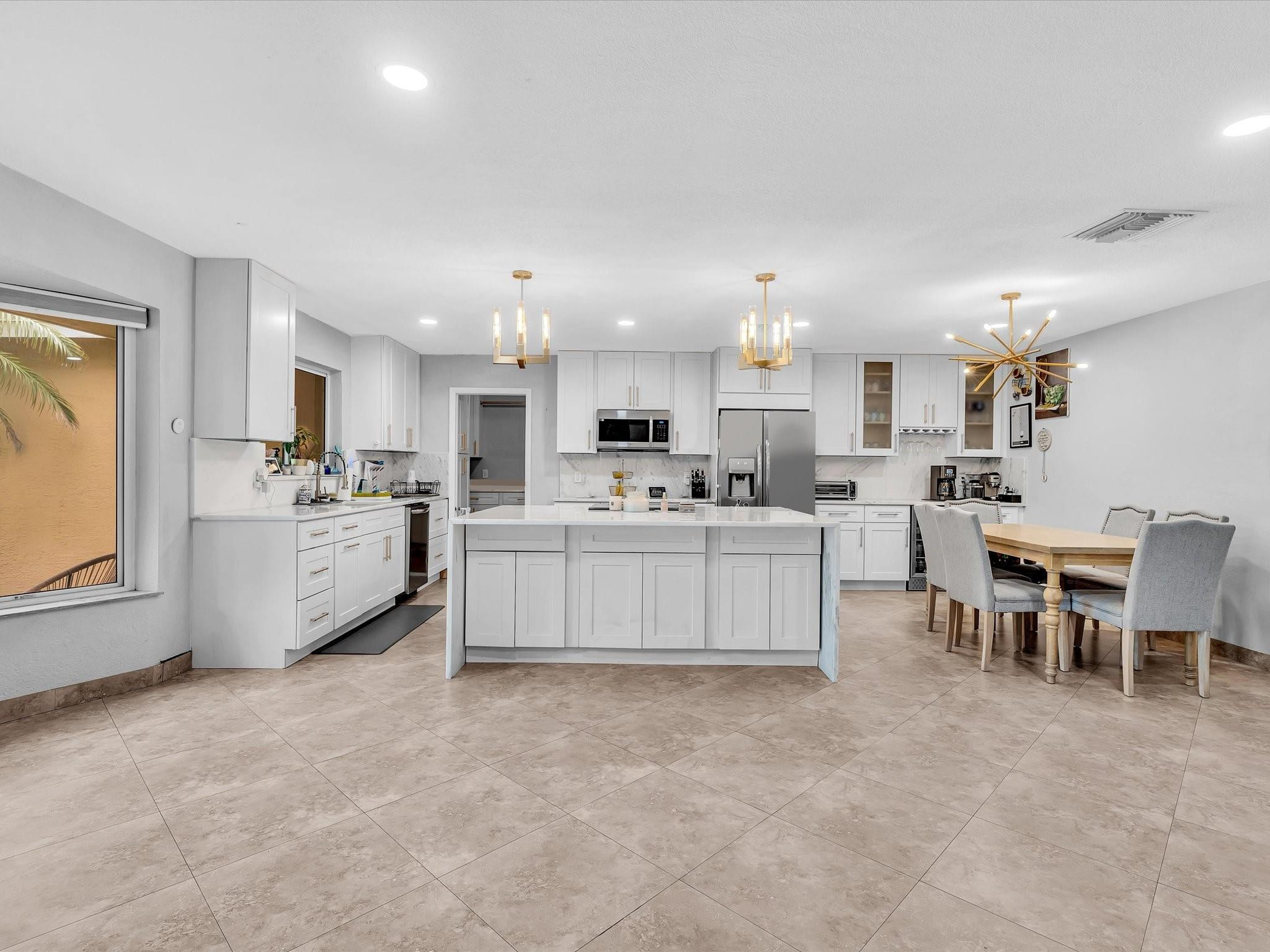 905 SE 13TH, Deerfield Beach FL 33441