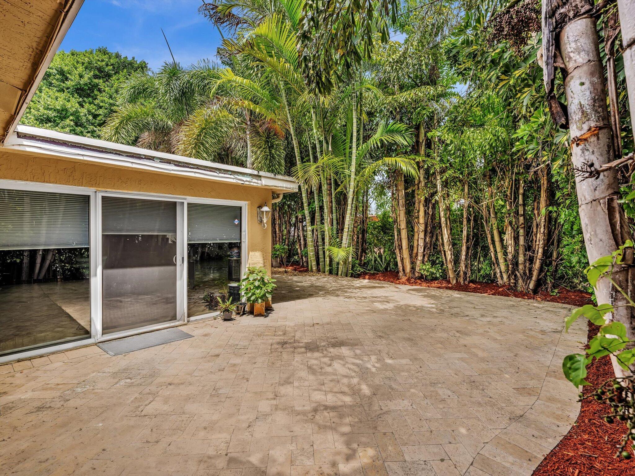905 SE 13TH, Deerfield Beach FL 33441