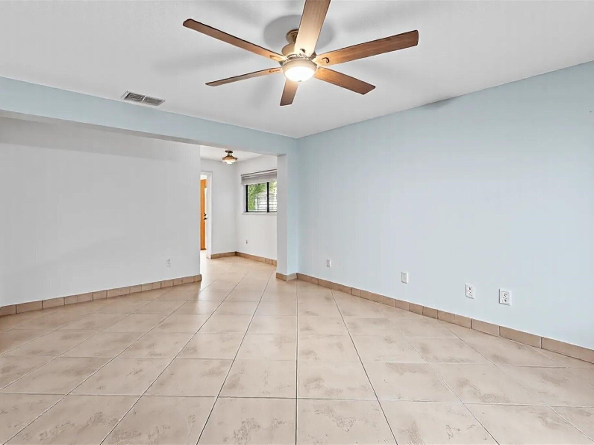 905 SE 13TH, Deerfield Beach FL 33441