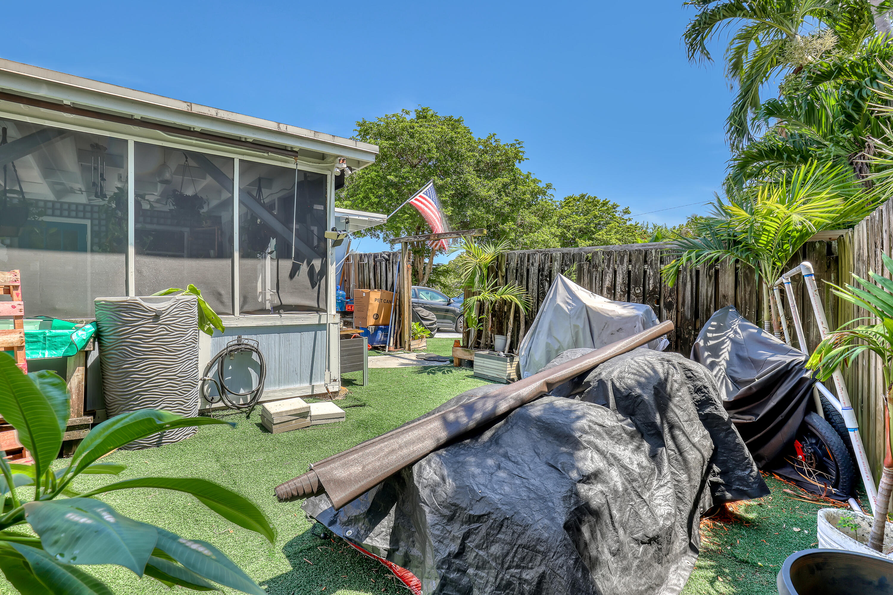 937 W DUVAL, Lantana FL 33462