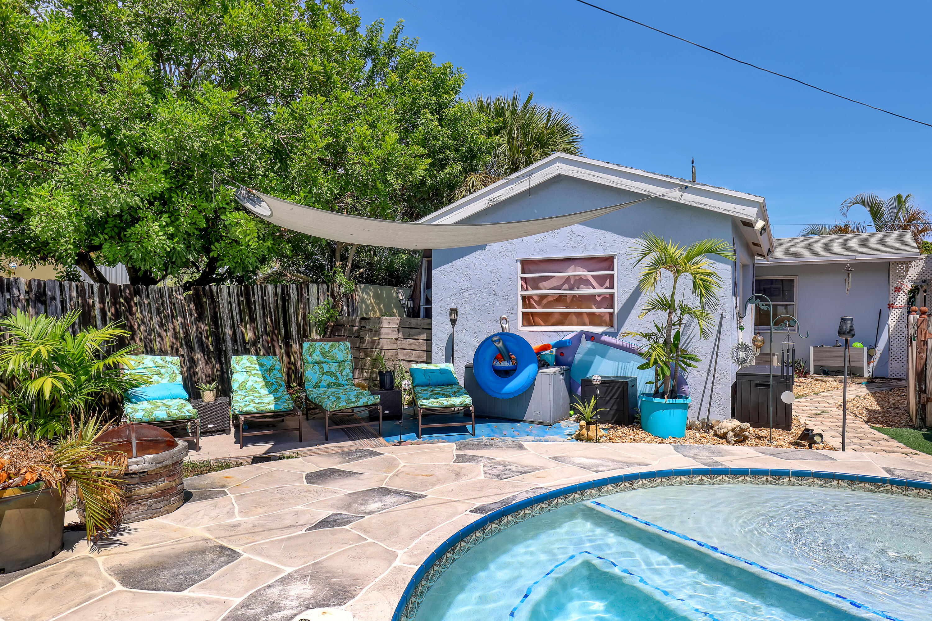 937 W DUVAL, Lantana FL 33462