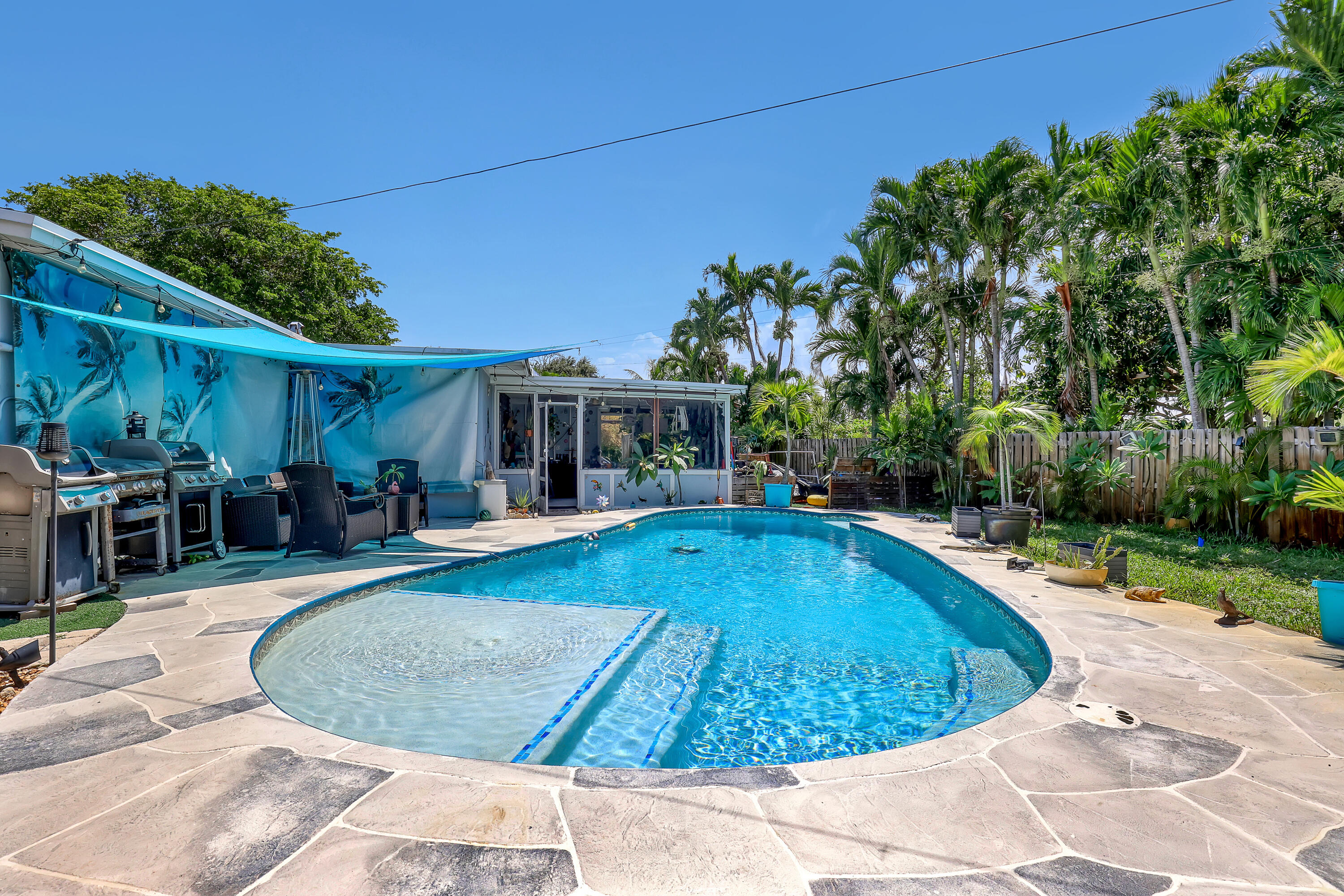 937 W DUVAL, Lantana FL 33462